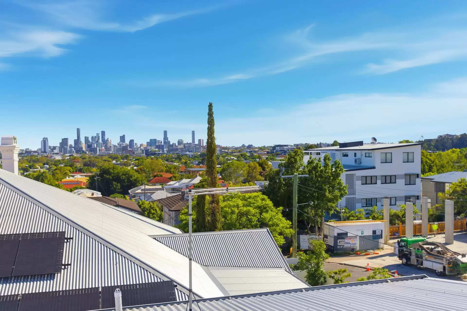 1/98 Mclennan Street, Wooloowin Leased by Aurora Property - image 1