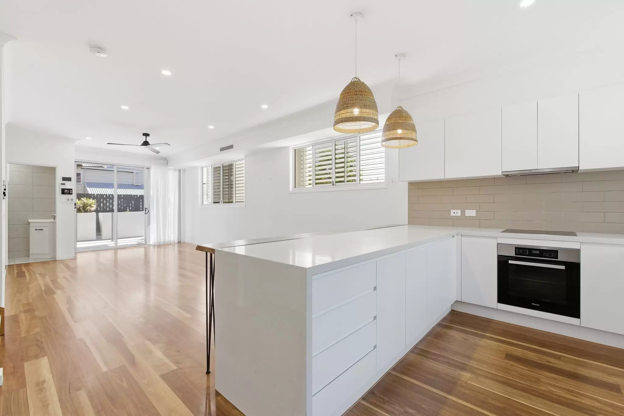 1/98 Mclennan Street, Wooloowin Leased by Aurora Property - image 3