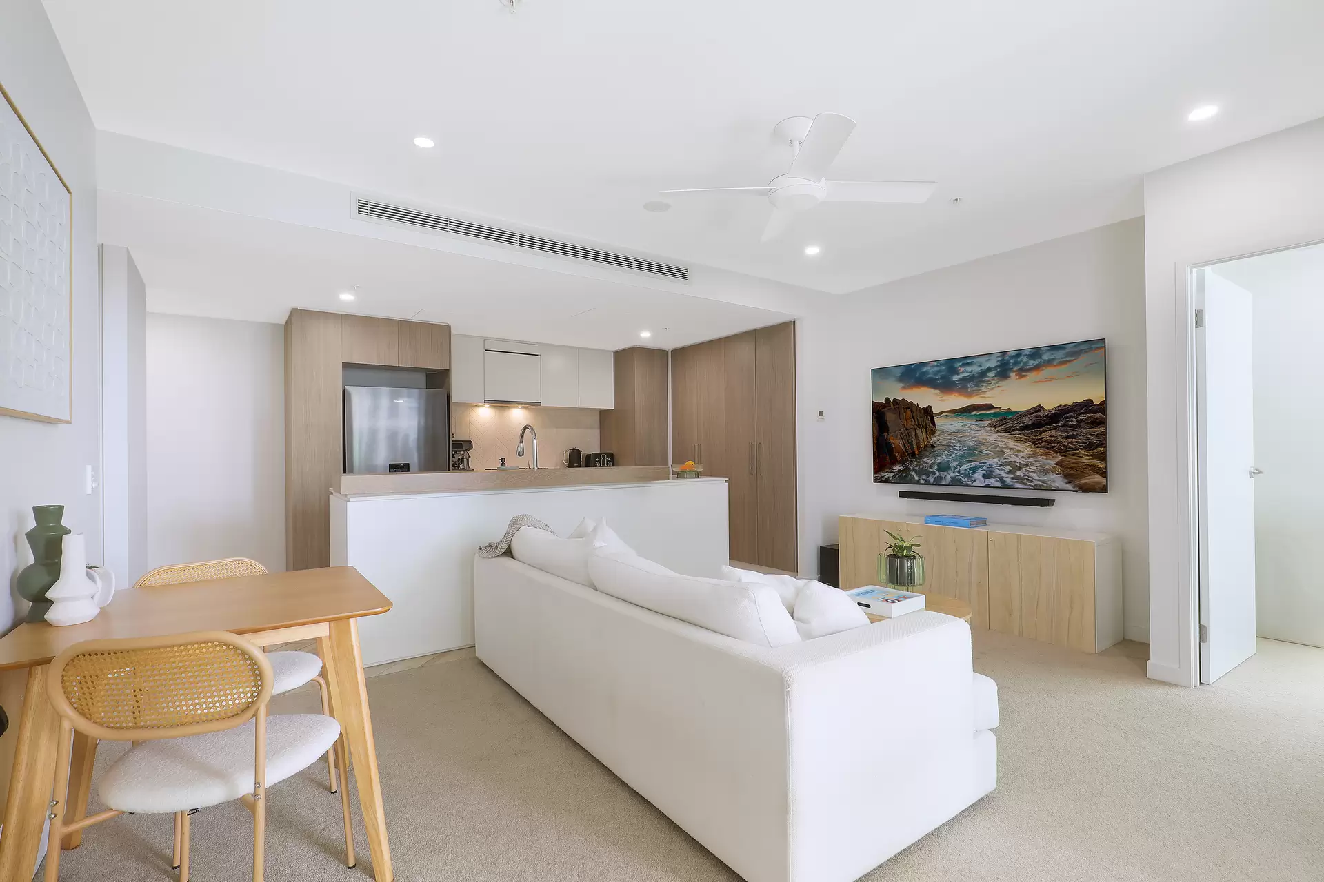 20605/7 Wharf Street, Hamilton Sold by Aurora Property - image 1