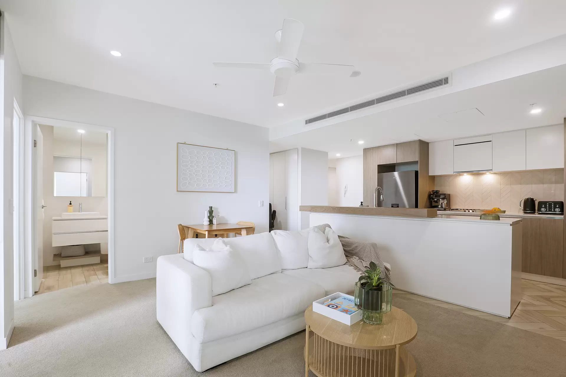 20605/7 Wharf Street, Hamilton Sold by Aurora Property - image 1