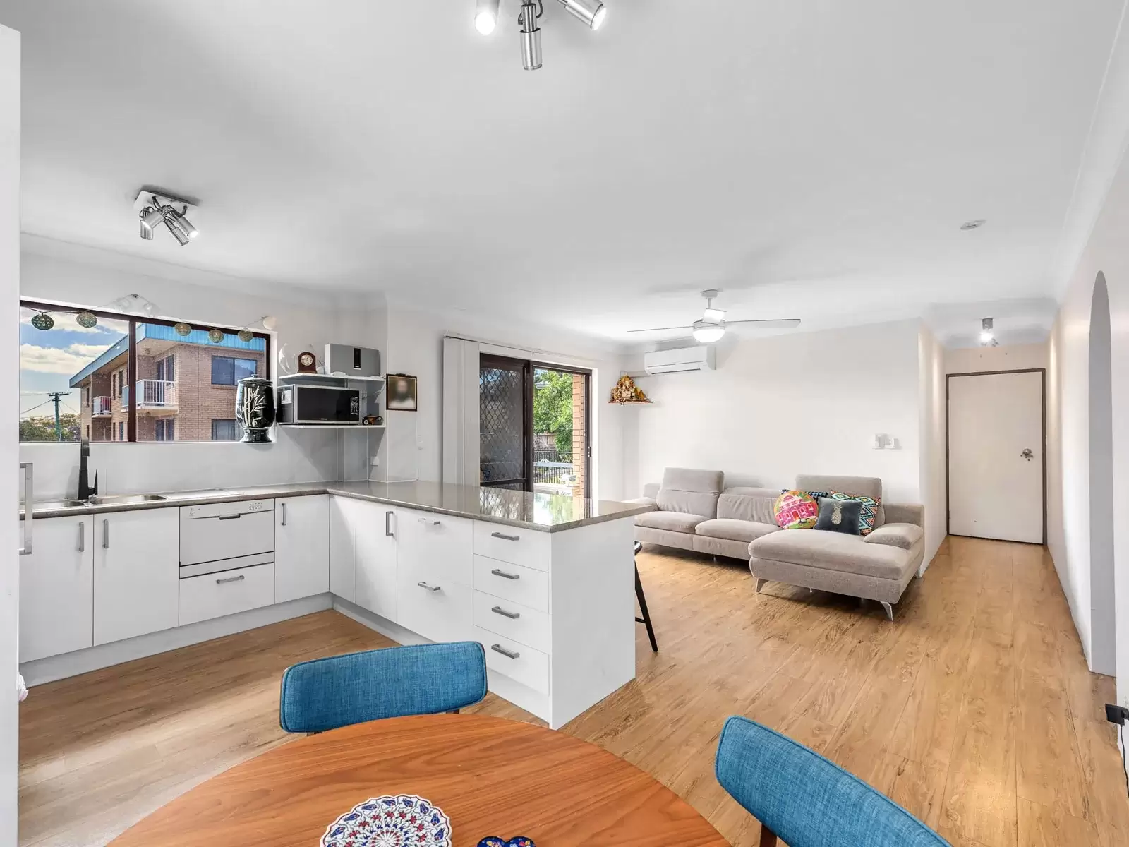 3/43 Rutland Street, Coorparoo Sold by Aurora Property - image 4