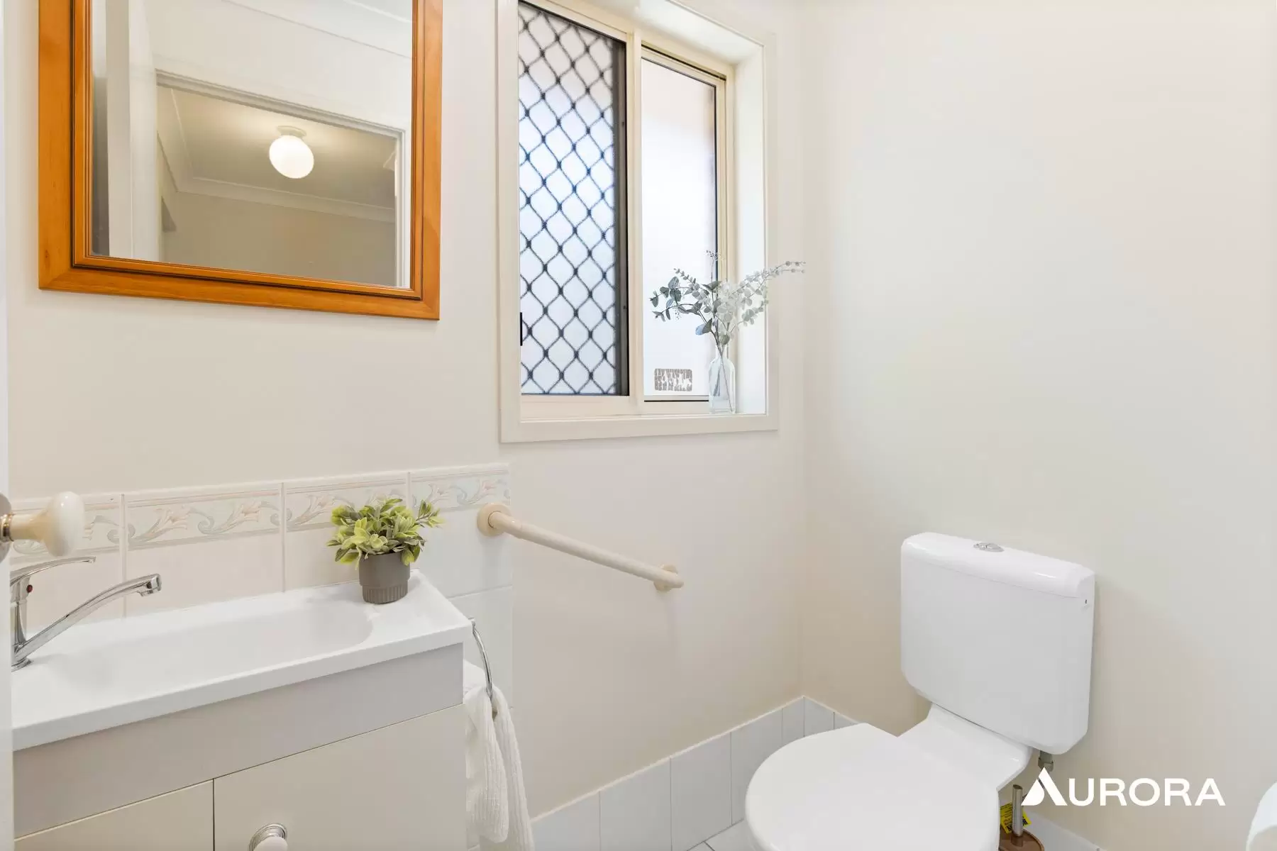 19 Jacaranda Street, Wynnum West Leased by Aurora Property - image 10