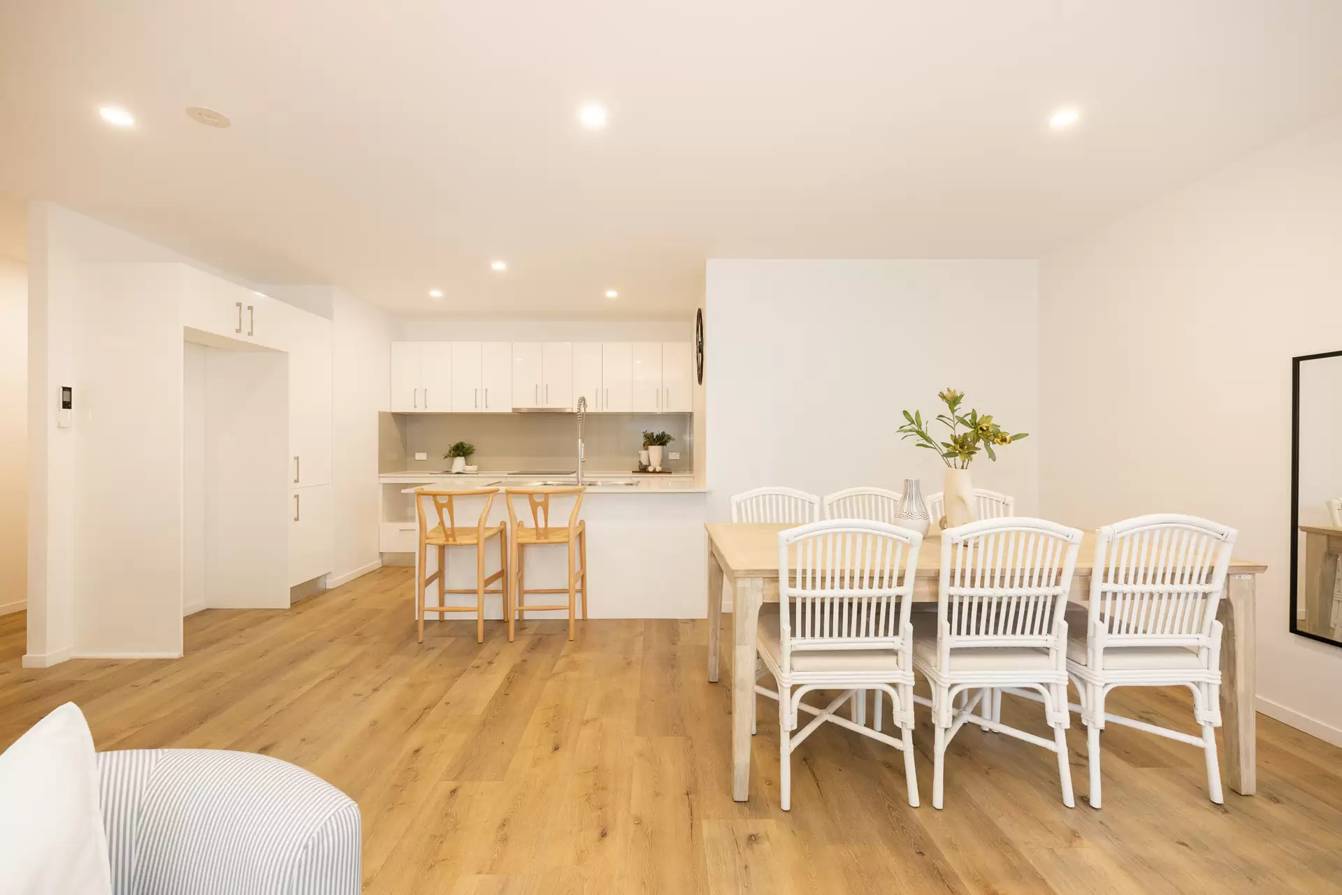 103/492 Samford Road, Gaythorne Sold by Aurora Property - image 1