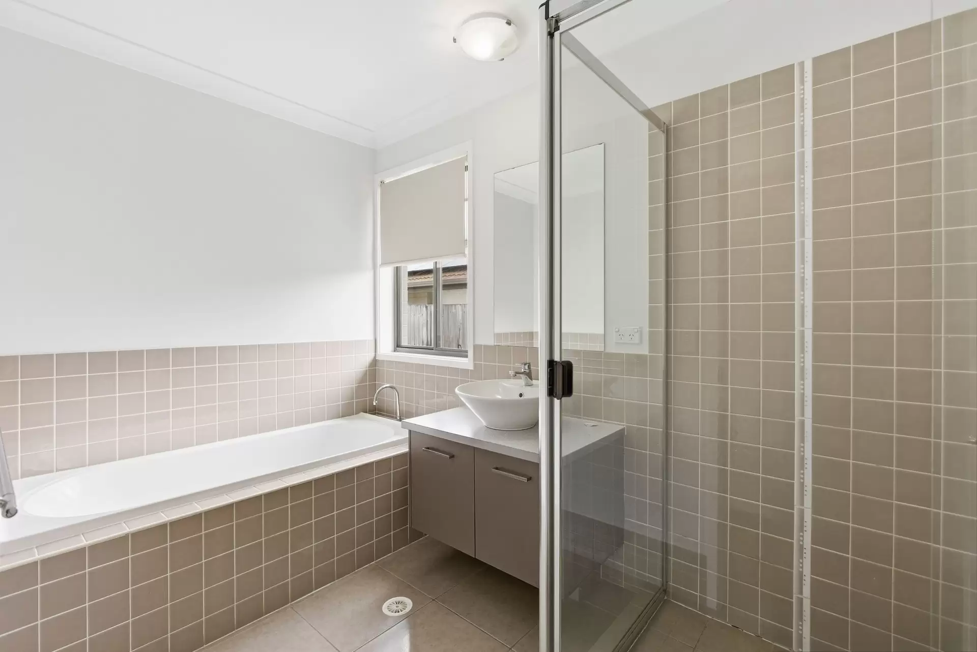 15 Coachwood Street, Redland Bay Leased by Aurora Property - image 1