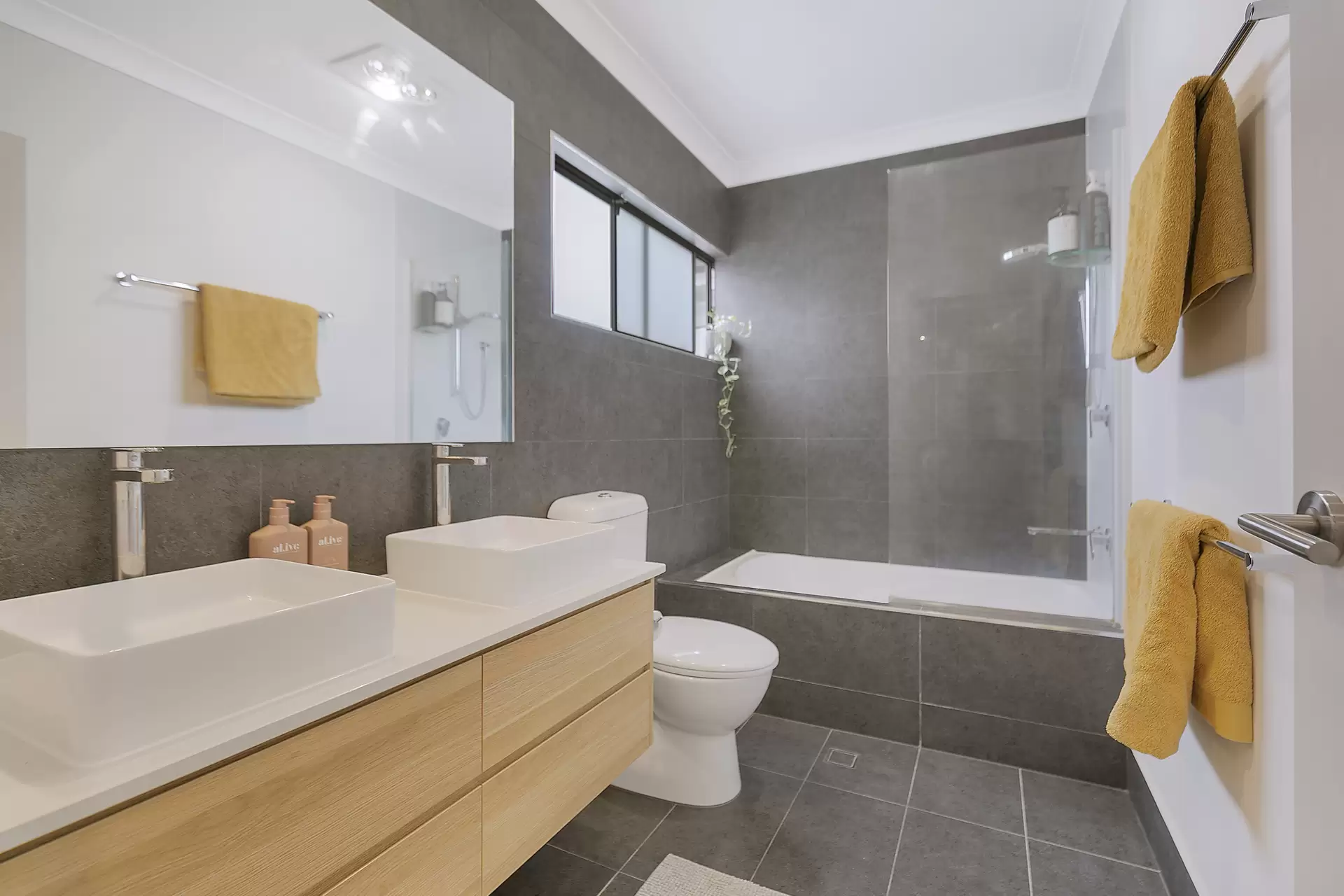 3/175 Allen Street, Hamilton Sold by Aurora Property - image 1