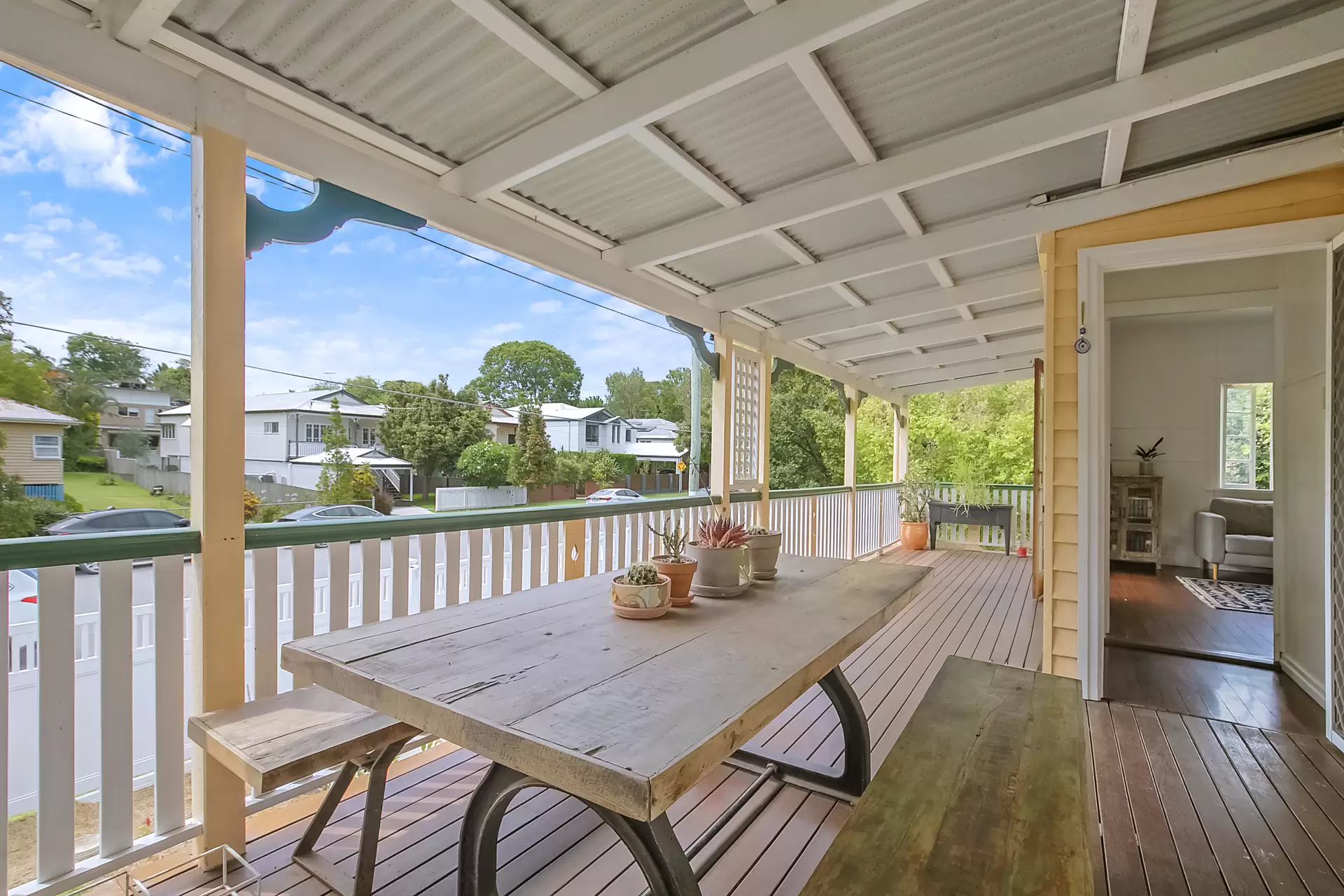 57 Brentnall Street, Norman Park Sold by Aurora Property - image 1