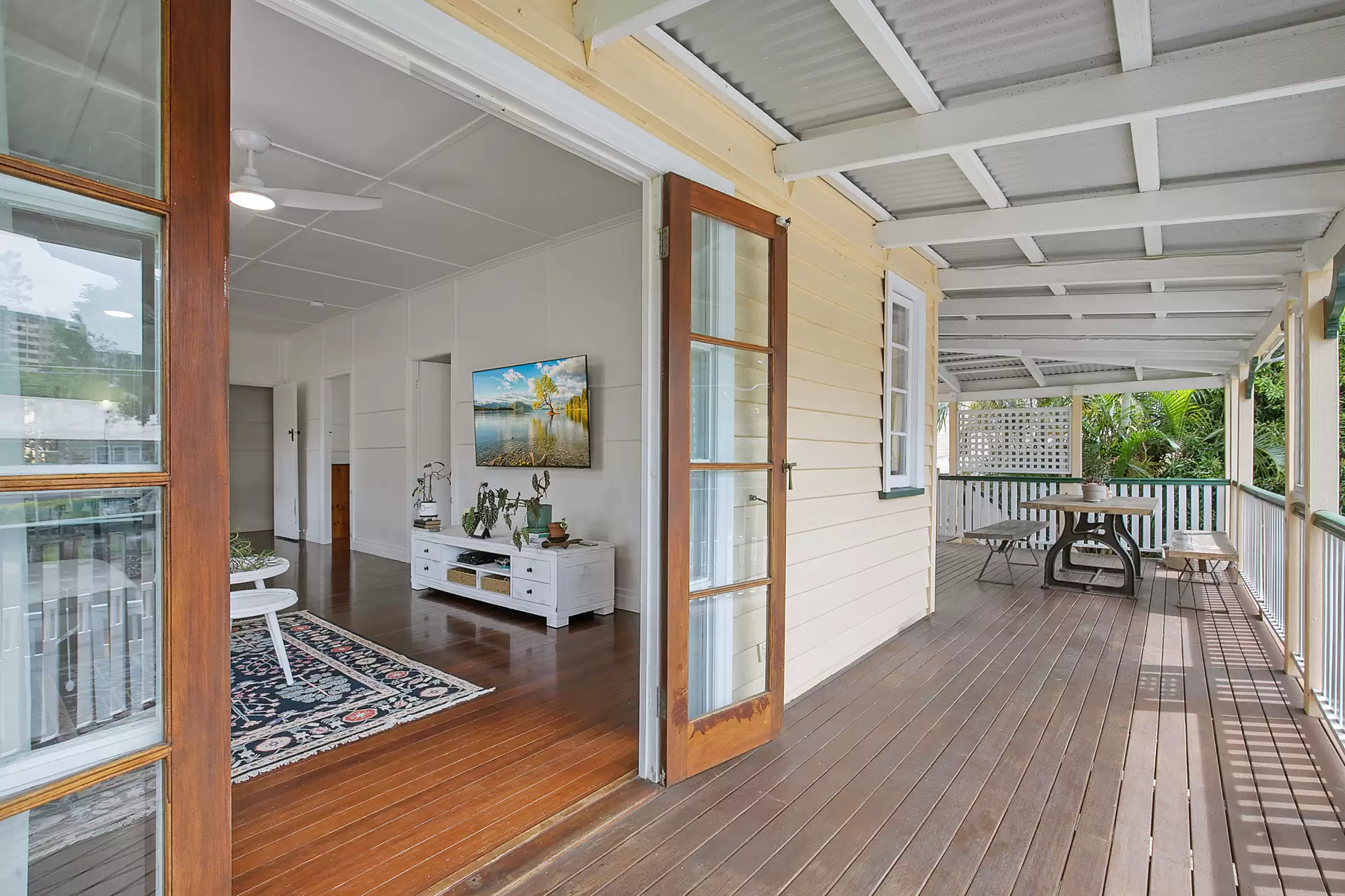 57 Brentnall Street, Norman Park Sold by Aurora Property - image 1