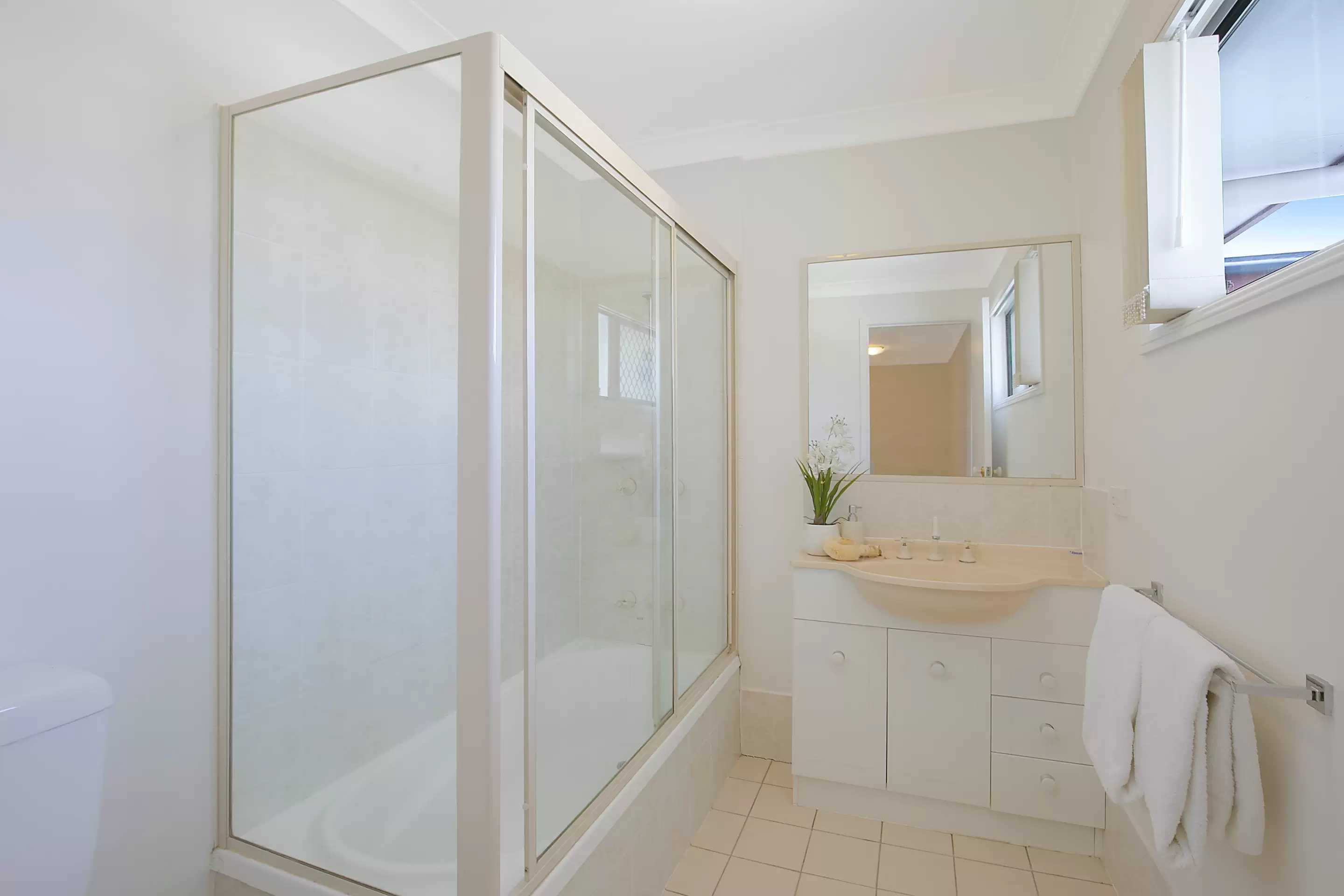 2/32 Beverley Street, Morningside Sold by Aurora Property - image 14