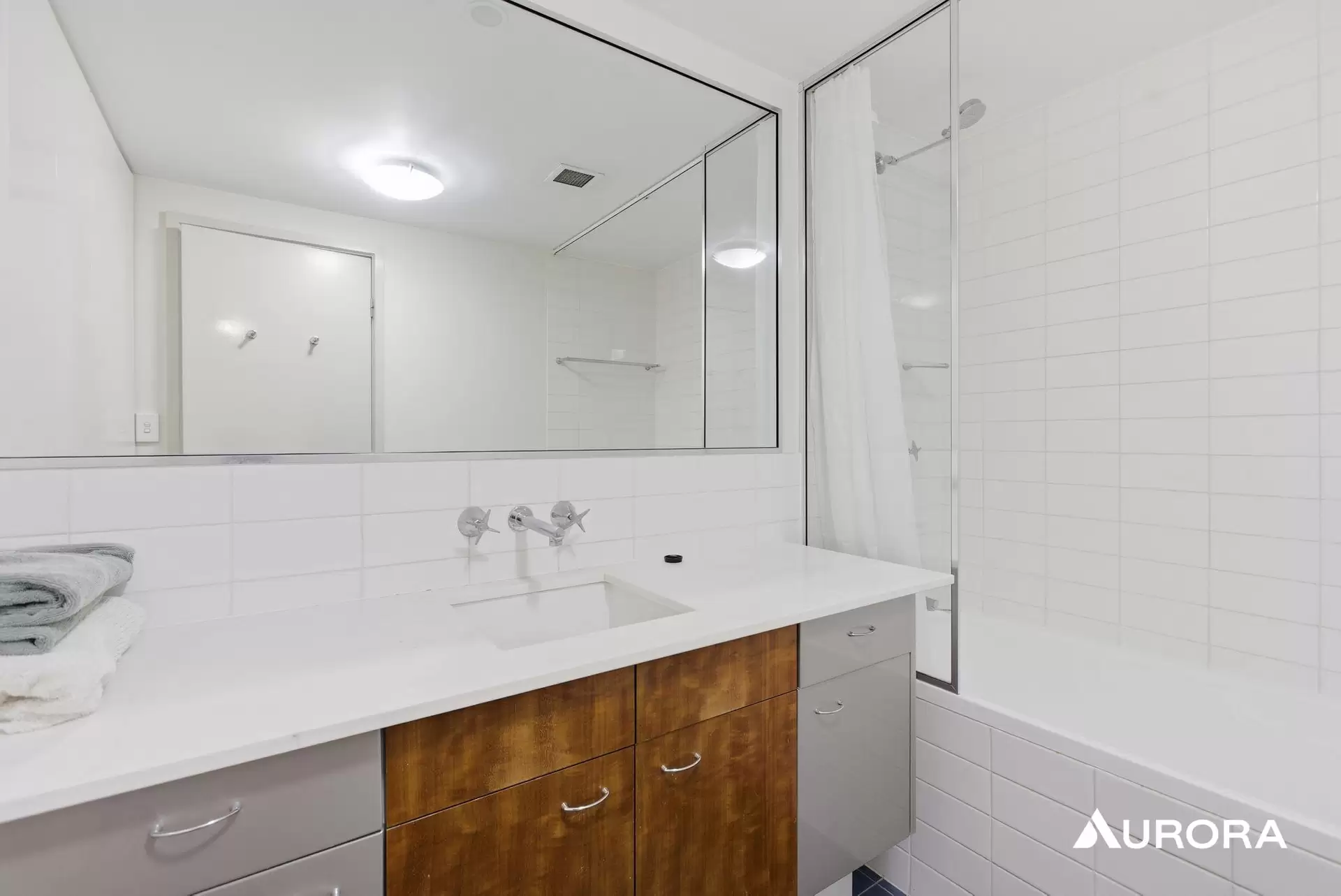 2221/178 Grey Street, South Brisbane Leased by Aurora Property - image 1