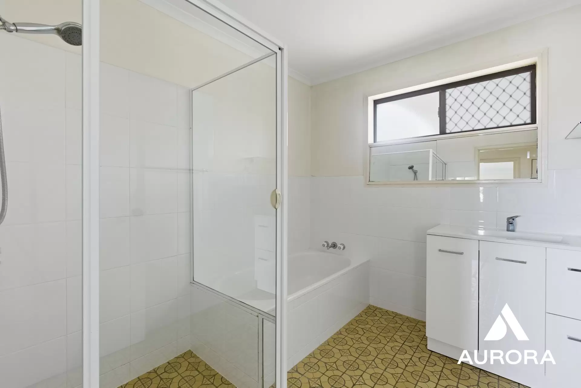 5 Igerne Crt, Carindale Leased by Aurora Property - image 1
