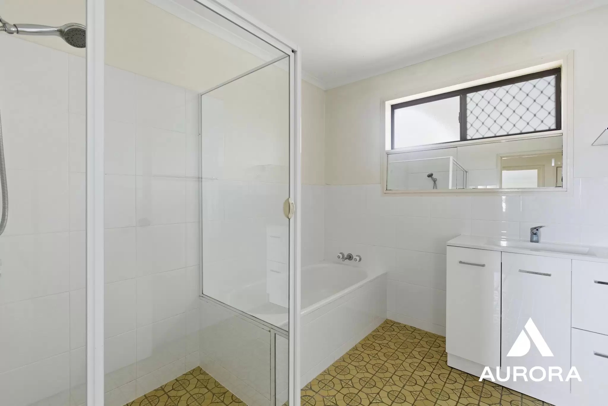 5 Igerne Crt, Carindale Leased by Aurora Property - image 5