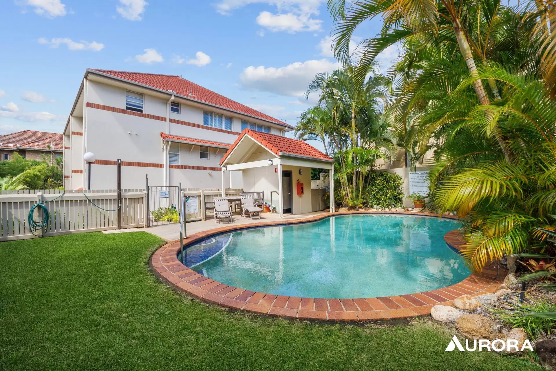 19/17 Whyenbah Street, Hamilton Leased by Aurora Property - image 1