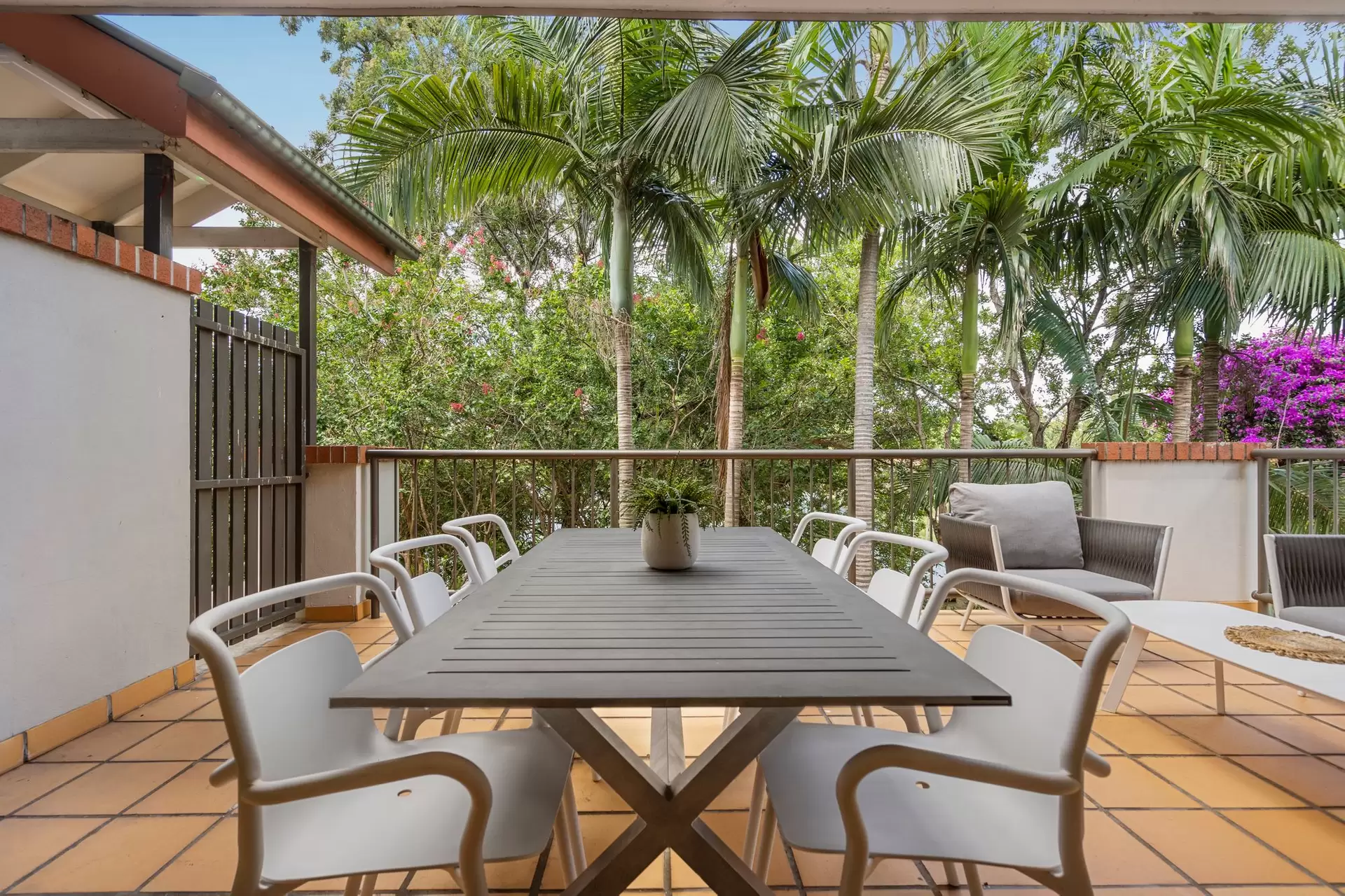 20/89 Scott Road, Herston Sold by Aurora Property - image 1