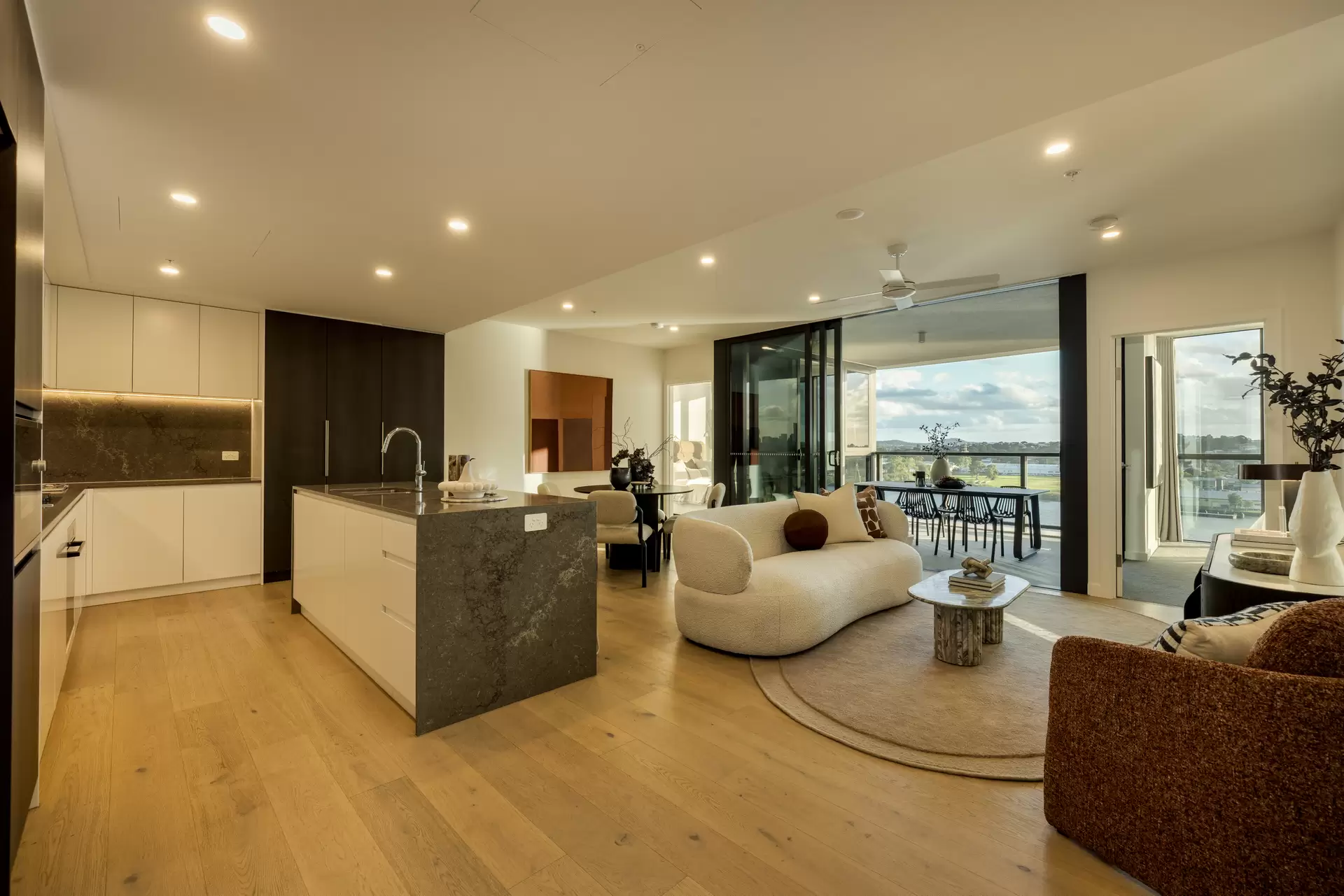 30805/15 Wharf Street, Hamilton Sold by Aurora Property - image 1