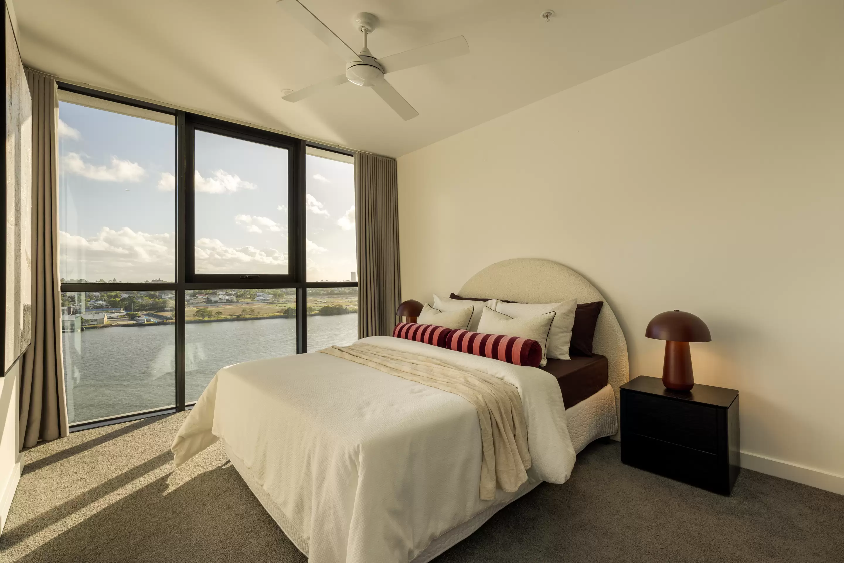 30805/15 Wharf Street, Hamilton Sold by Aurora Property - image 13