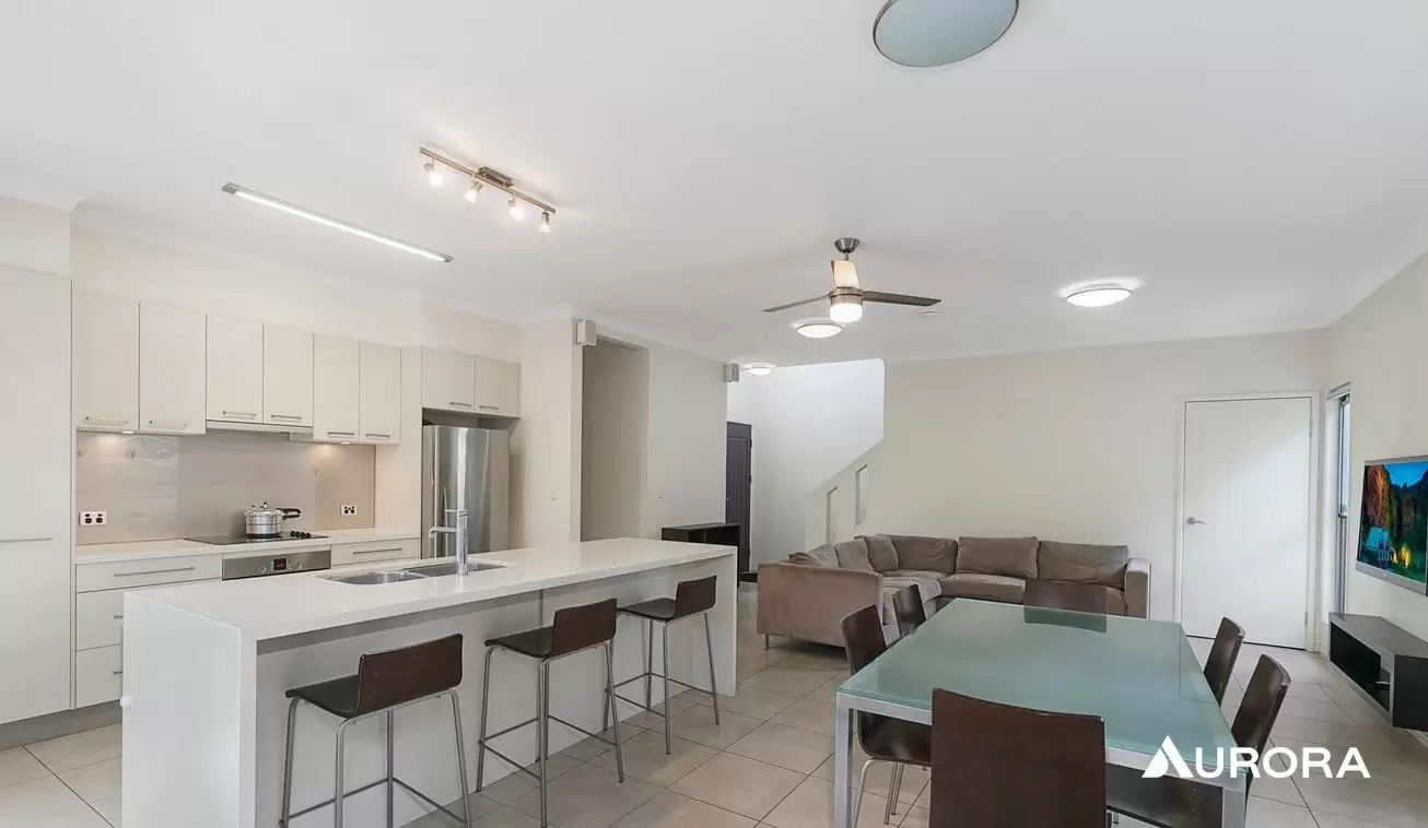 10 Latrobe Street, East Brisbane Leased by Aurora Property - image 2