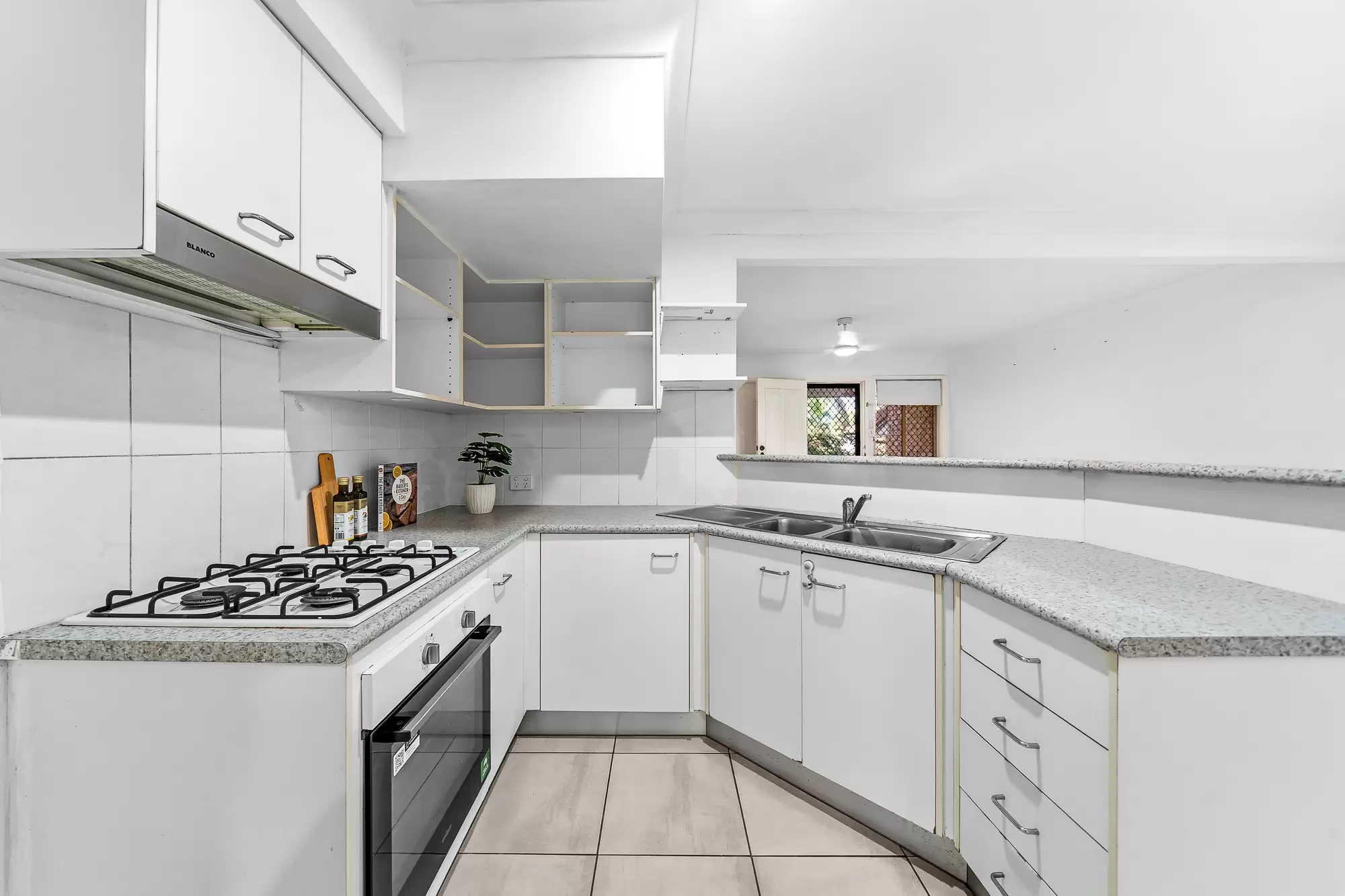 101/17 Marlow Street, Woodridge Sold by Aurora Property - image 3