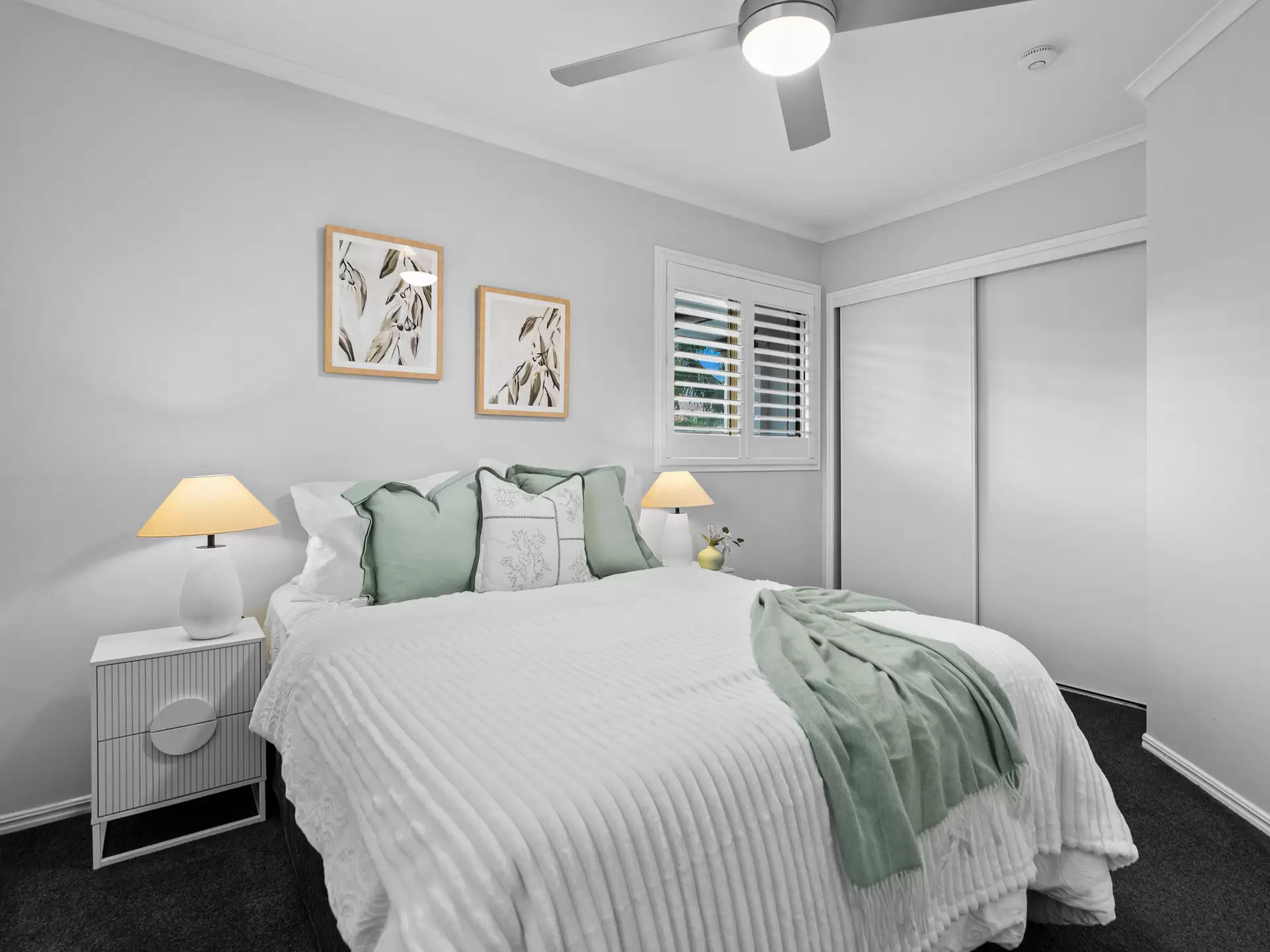 52 Berkley Place, Carindale Sold by Aurora Property - image 1