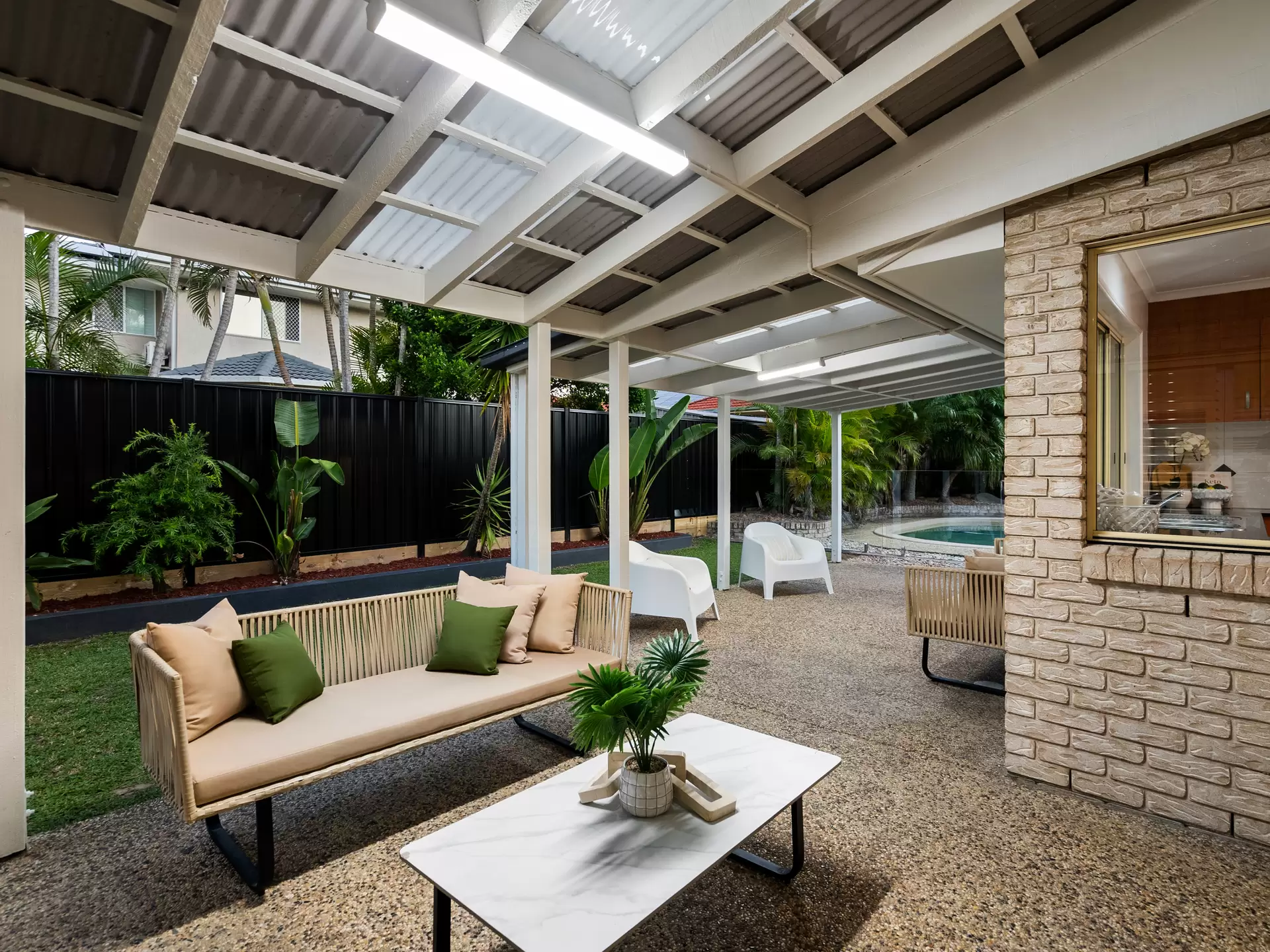52 Berkley Place, Carindale Sold by Aurora Property - image 1