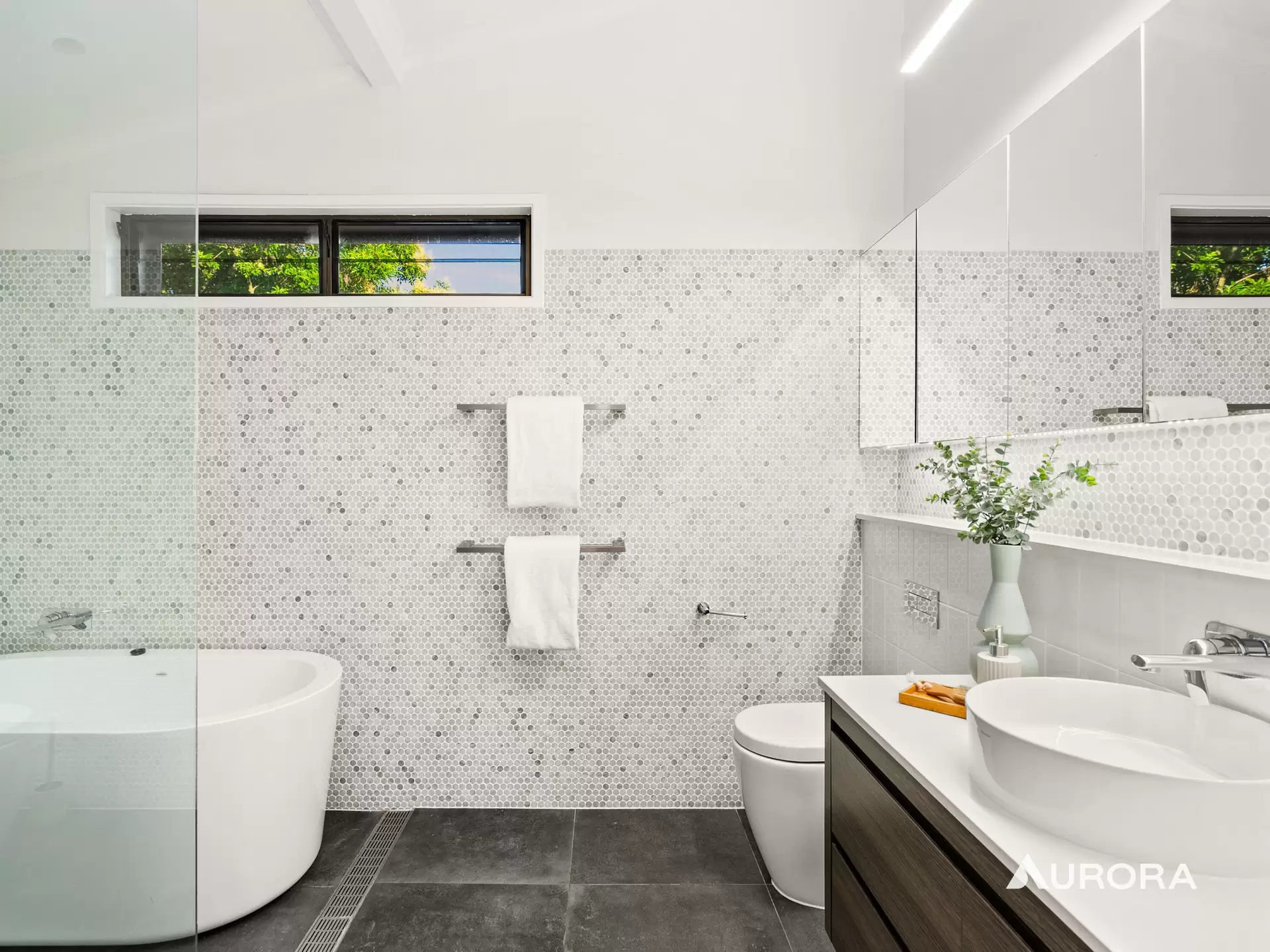 5 Beardsley Place, Carina Sold by Aurora Property - image 1