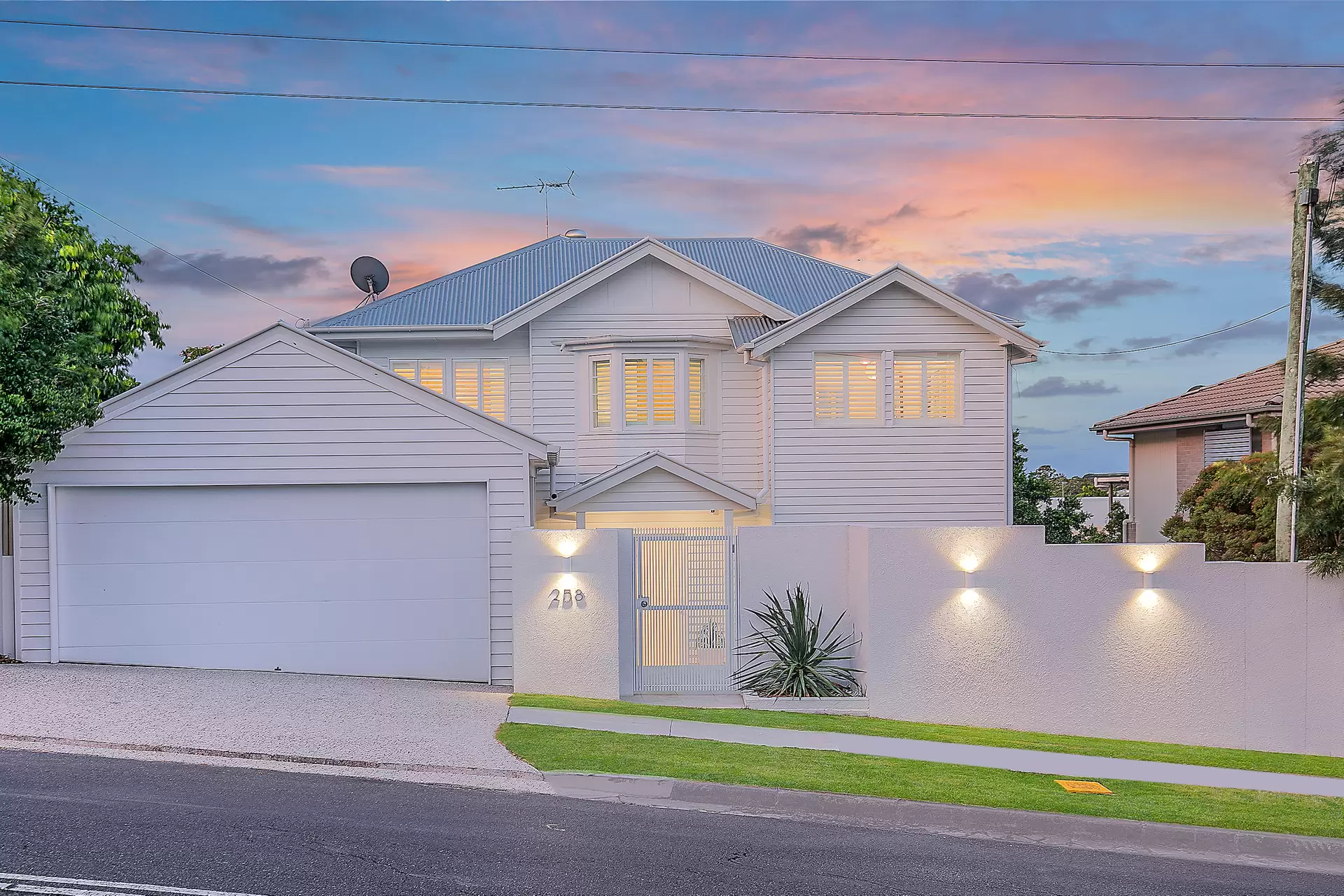 258 Chatsworth Road, Coorparoo Sold by Aurora Property - image 1