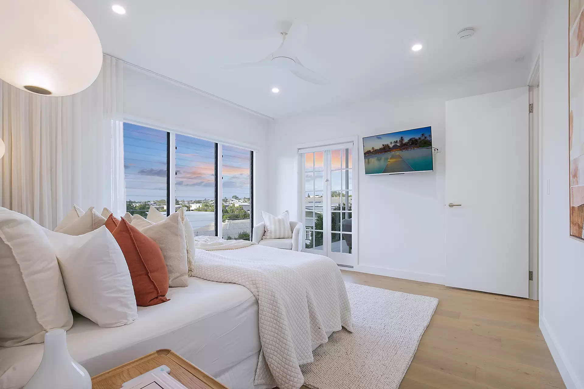258 Chatsworth Road, Coorparoo Sold by Aurora Property - image 1