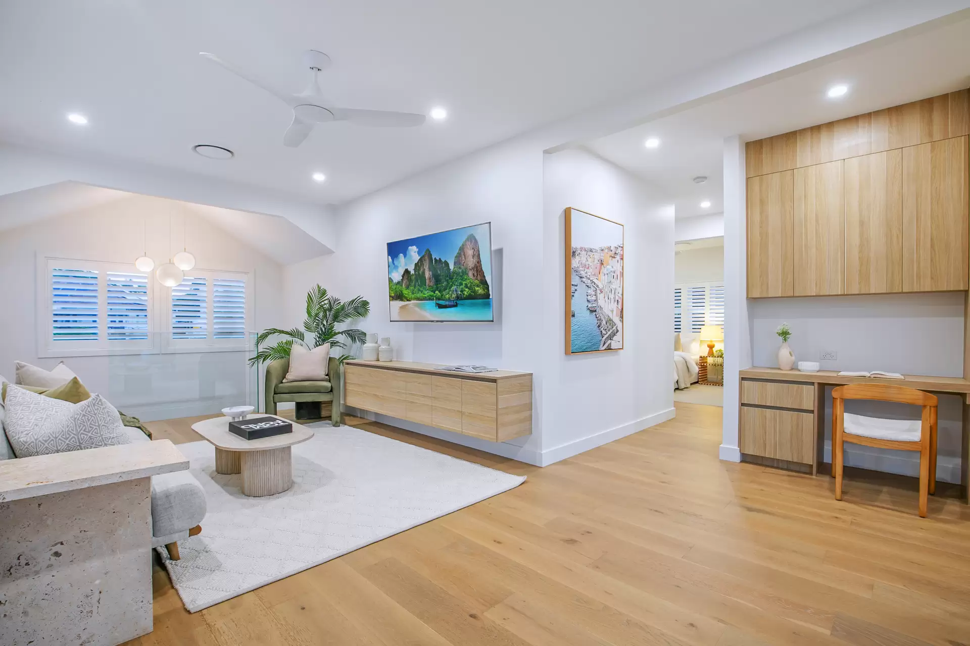 258 Chatsworth Road, Coorparoo Sold by Aurora Property - image 1
