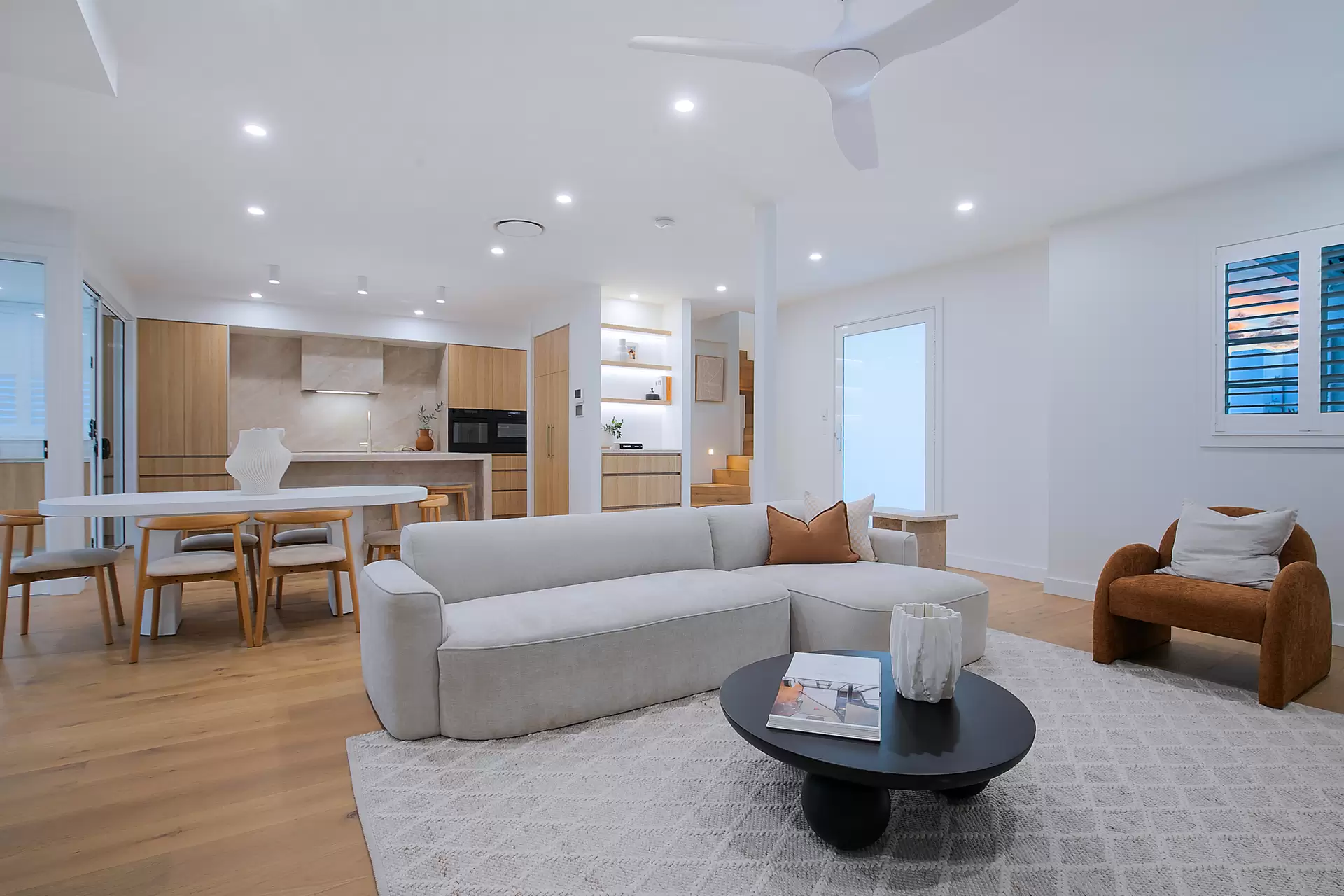 258 Chatsworth Road, Coorparoo Sold by Aurora Property - image 1
