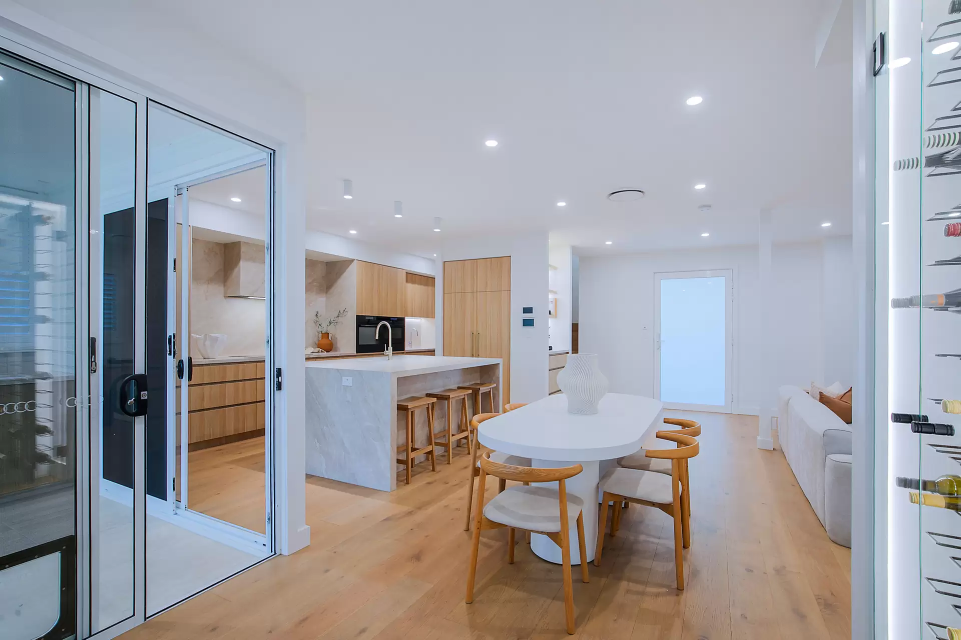 258 Chatsworth Road, Coorparoo Sold by Aurora Property - image 1