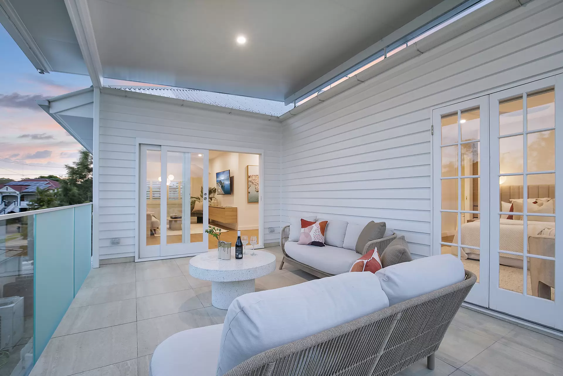258 Chatsworth Road, Coorparoo Sold by Aurora Property - image 1