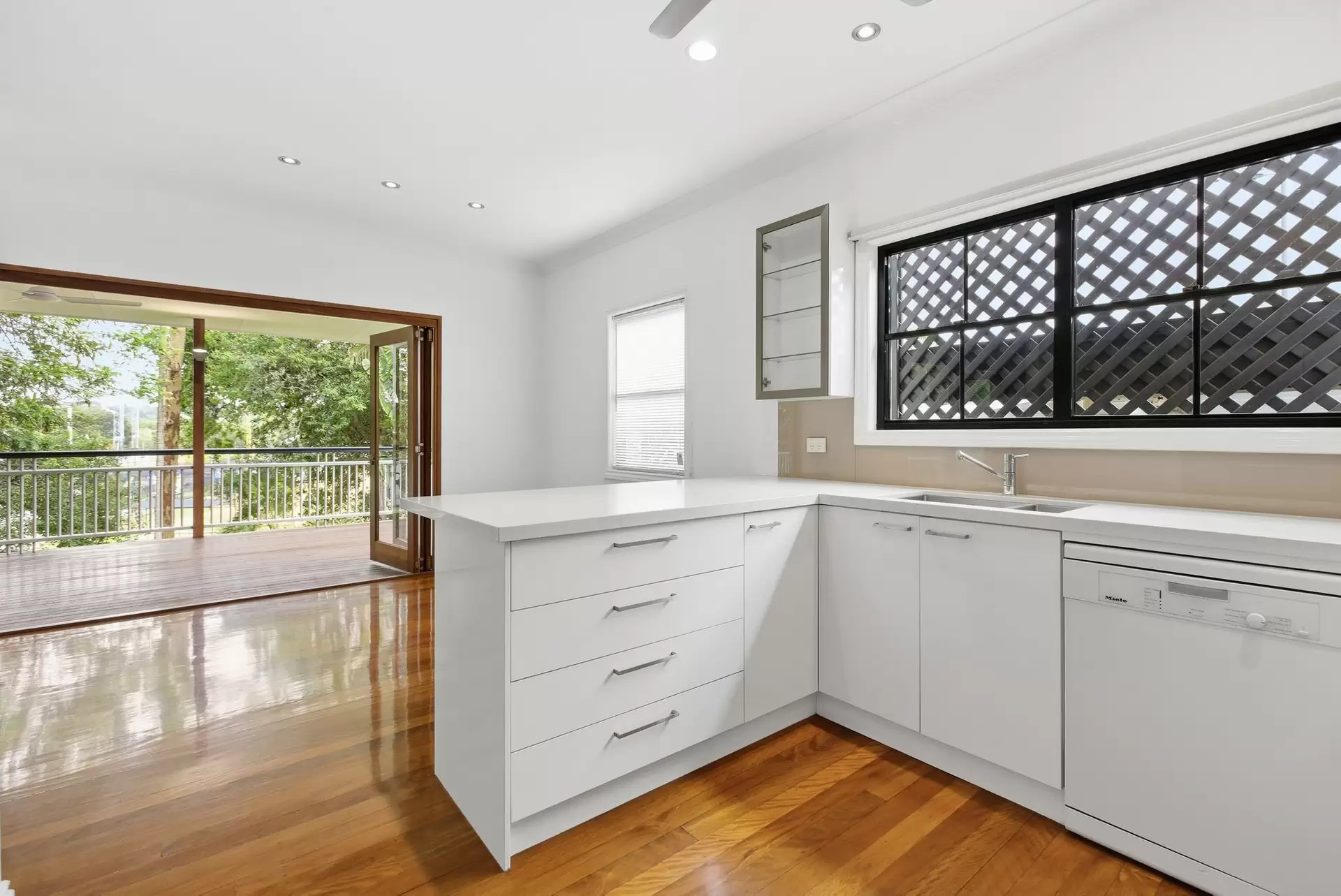 61 Edmondstone Street, Newmarket Leased by Aurora Property - image 1