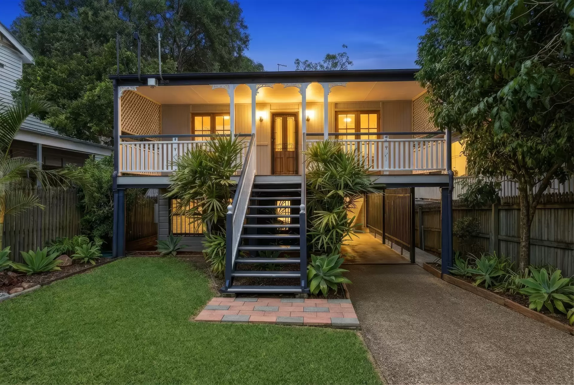 61 Edmondstone Street, Newmarket Leased by Aurora Property - image 1