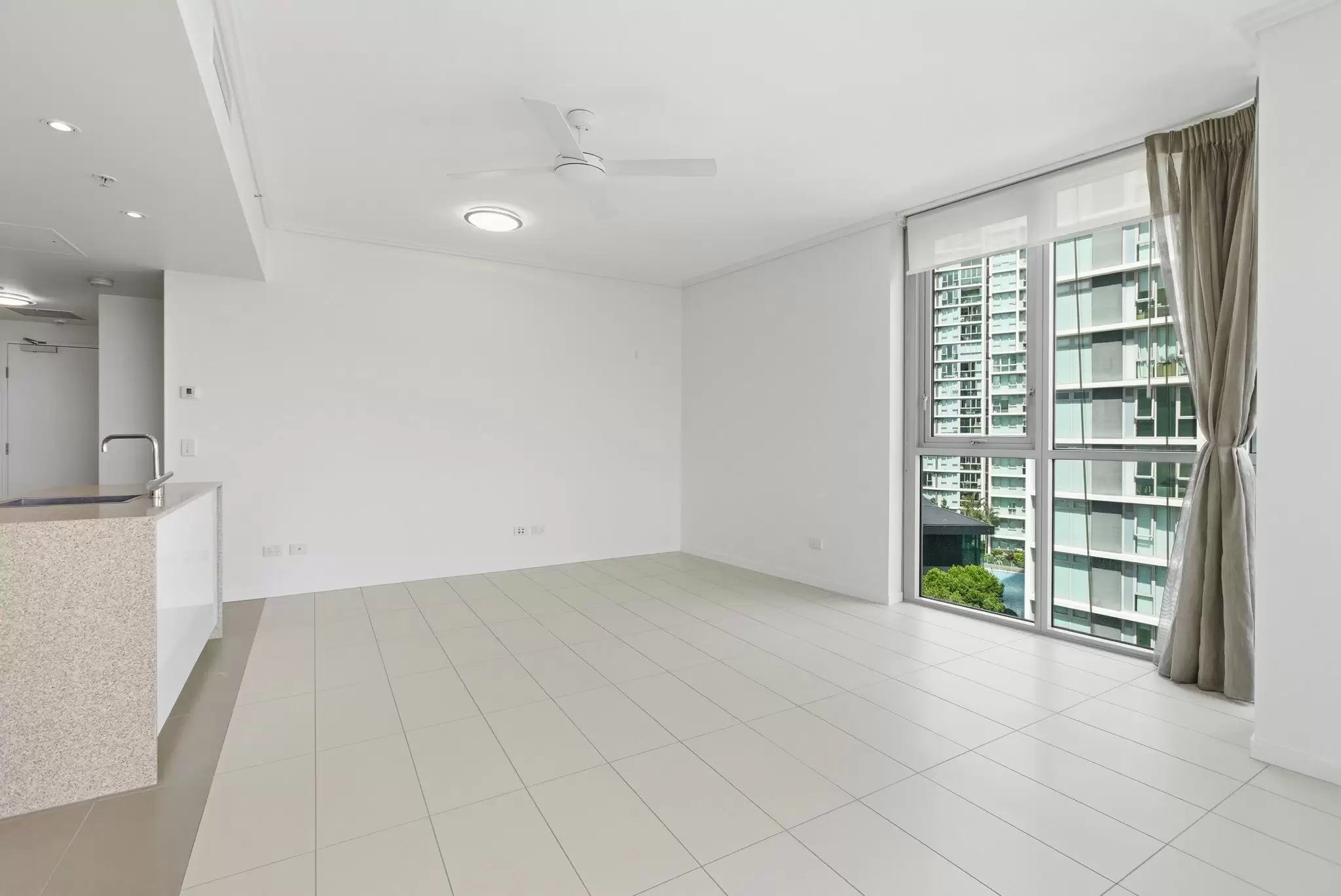 30507/2 Harbour Road, Hamilton Leased by Aurora Property - image 7