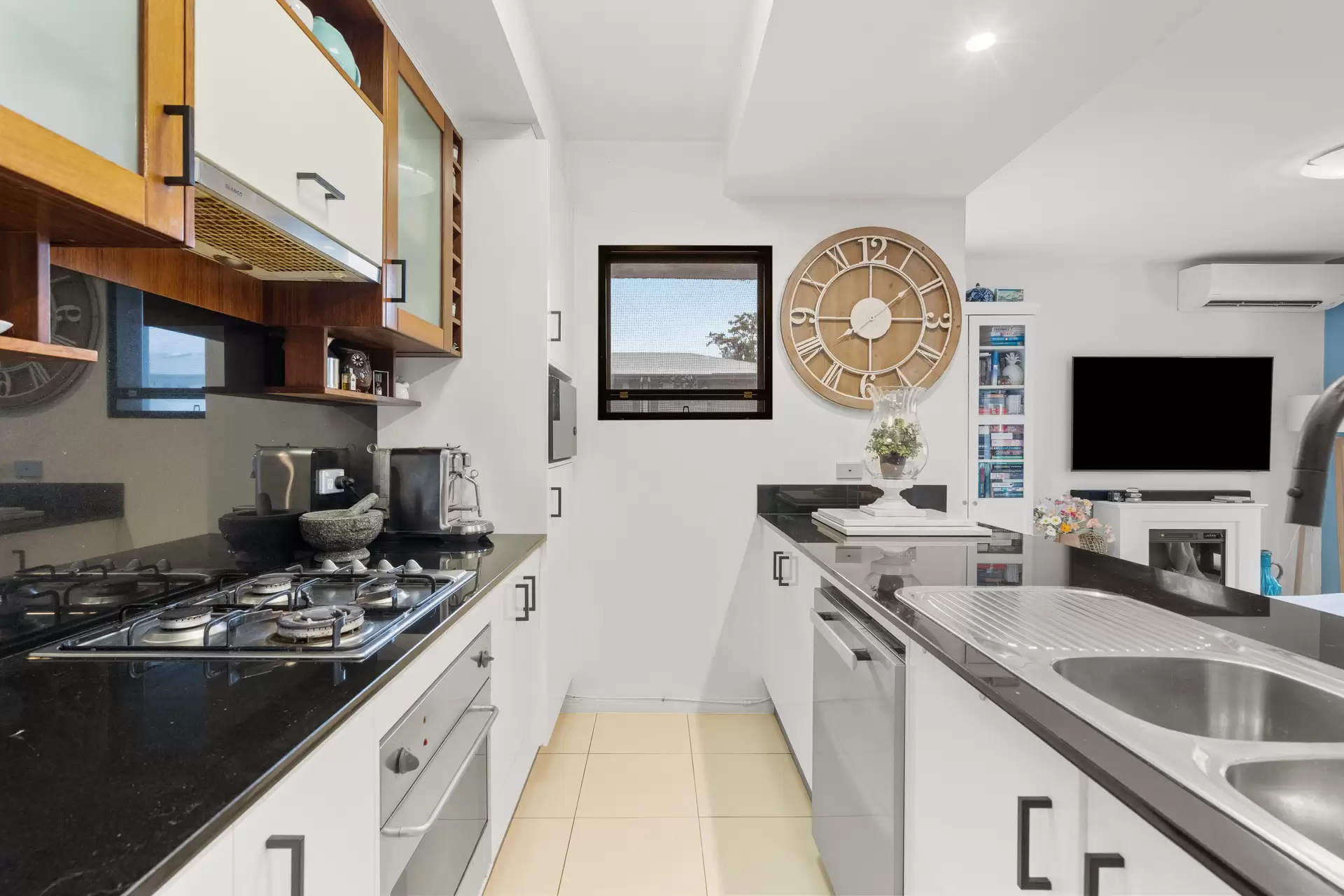 4/233 Gympie Road, Kedron Sold by Aurora Property - image 1