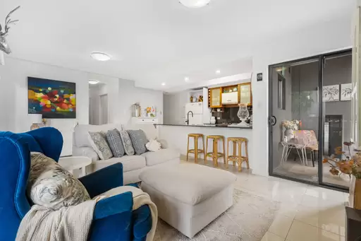 4/233 Gympie Road, Kedron Sold by Aurora Property