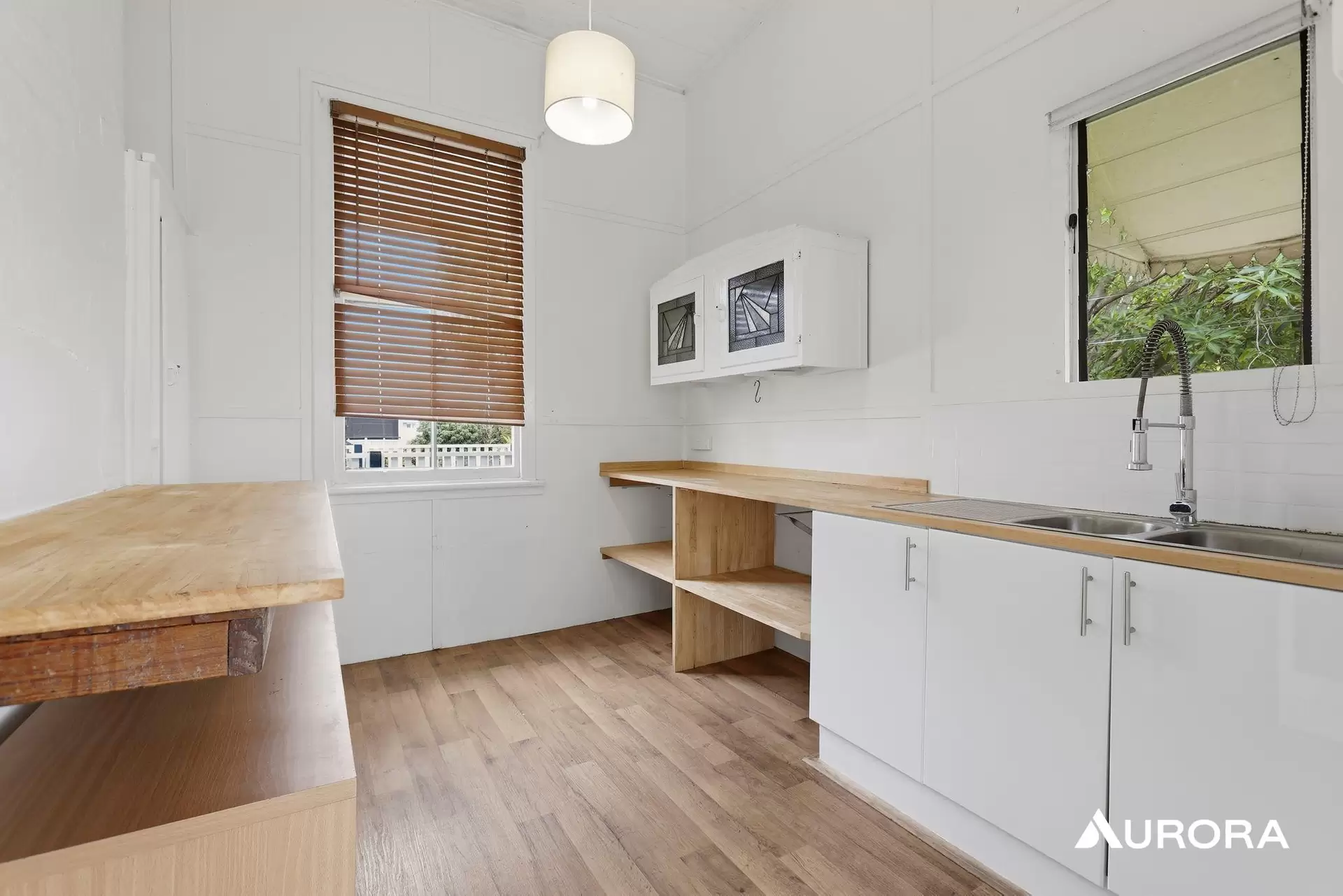 22 Elfin Street, East Brisbane Leased by Aurora Property - image 1