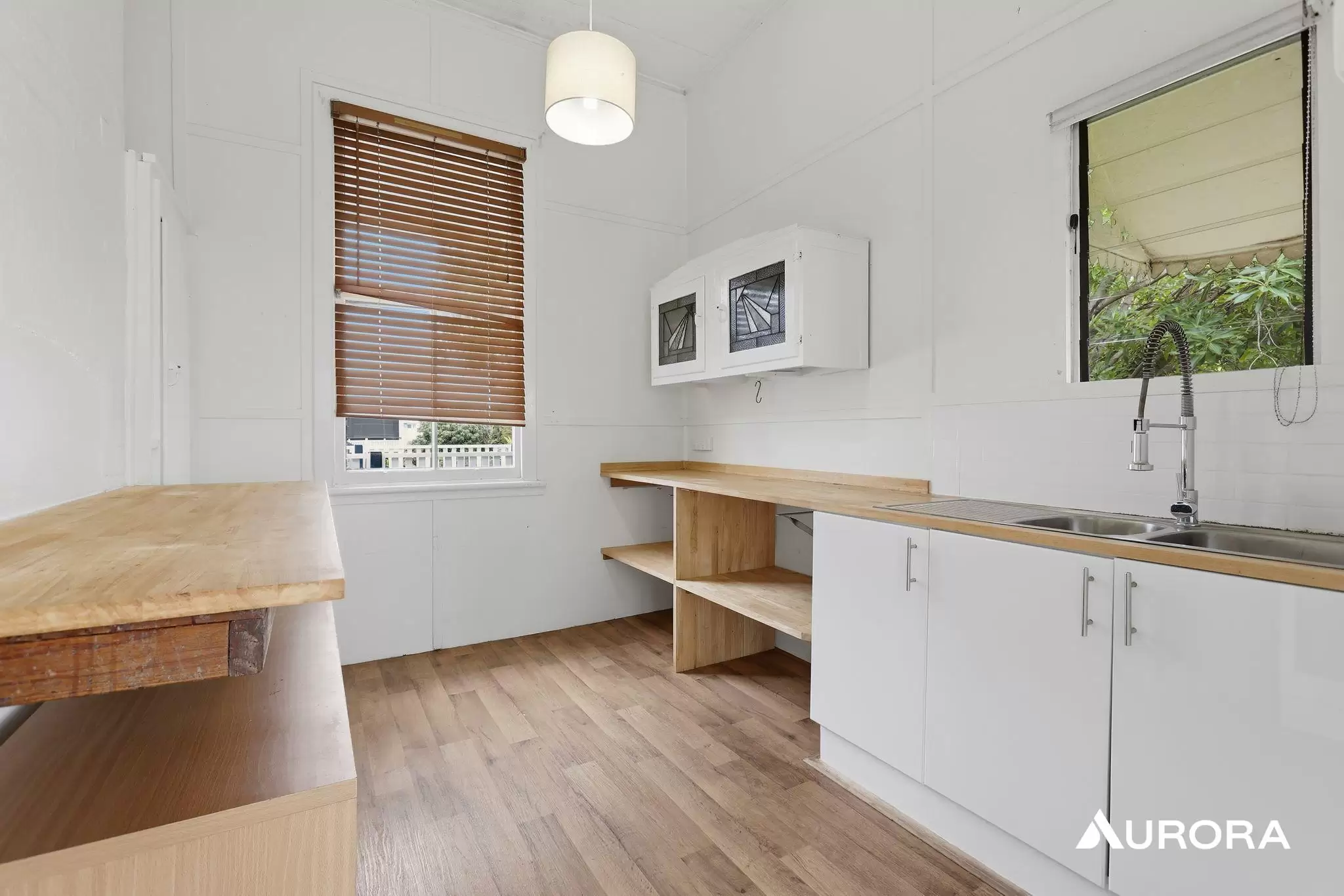 22 Elfin Street, East Brisbane Leased by Aurora Property - image 3
