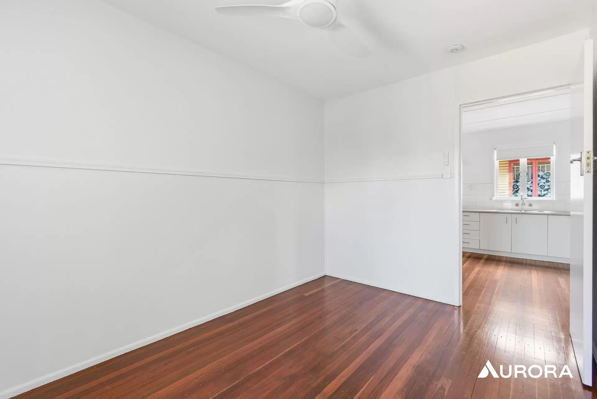 28 Miriam Street, Holland Park West Leased by Aurora Property - image 1