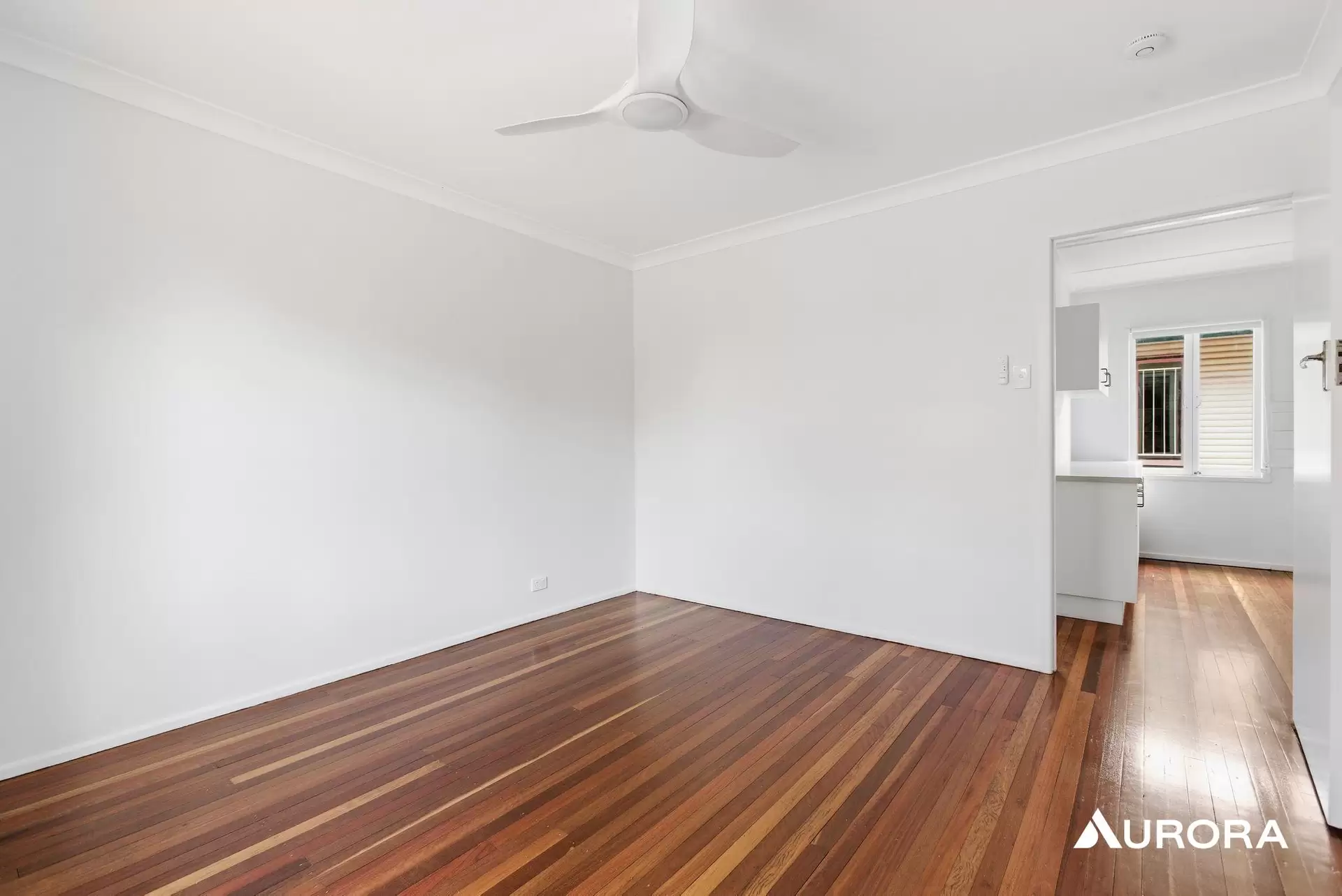 28 Miriam Street, Holland Park West Leased by Aurora Property - image 1
