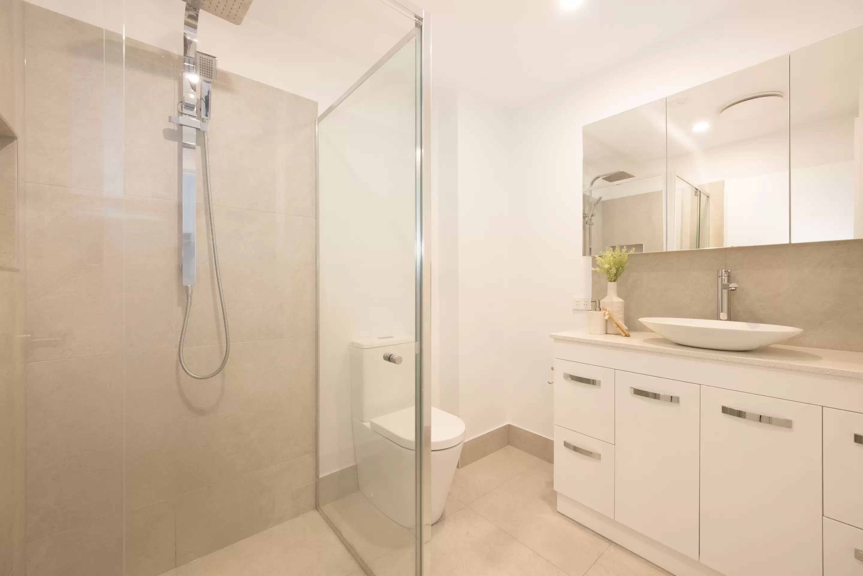 102/492 Samford Road, Gaythorne Sold by Aurora Property - image 8