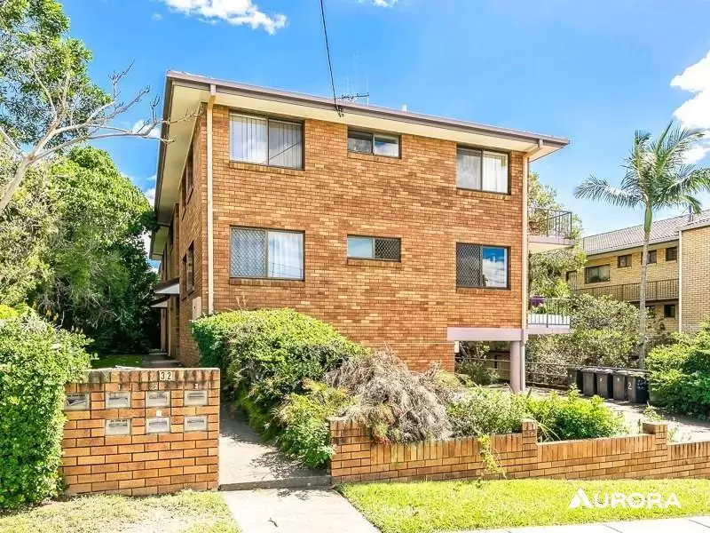 2/32 Terrace Street, Newmarket Leased by Aurora Property - image 2