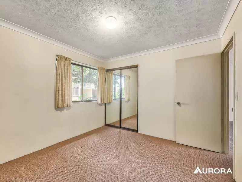 2/32 Terrace Street, Newmarket Leased by Aurora Property - image 6