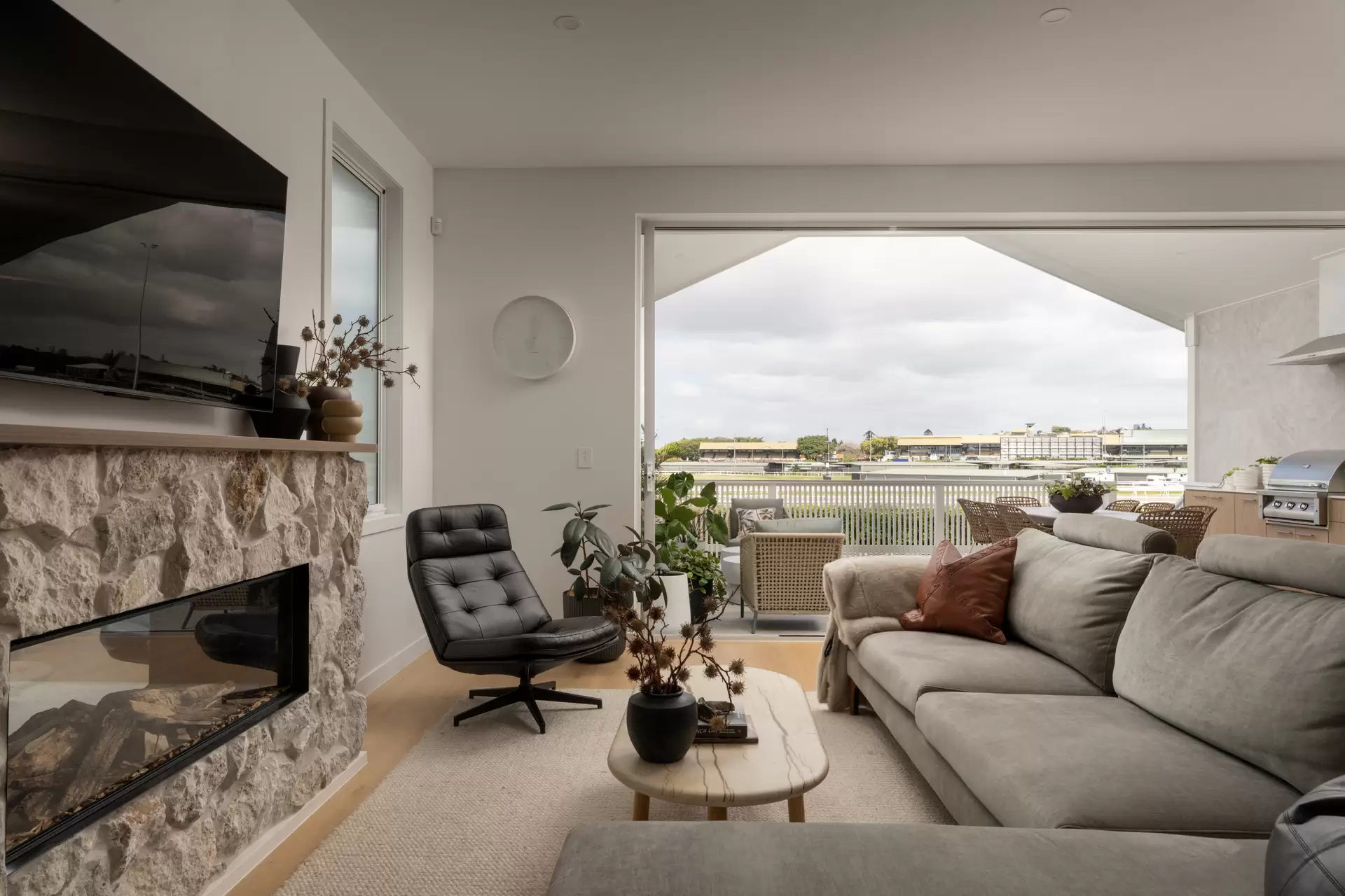 98 Mein Street, Hendra Sold by Aurora Property - image 1