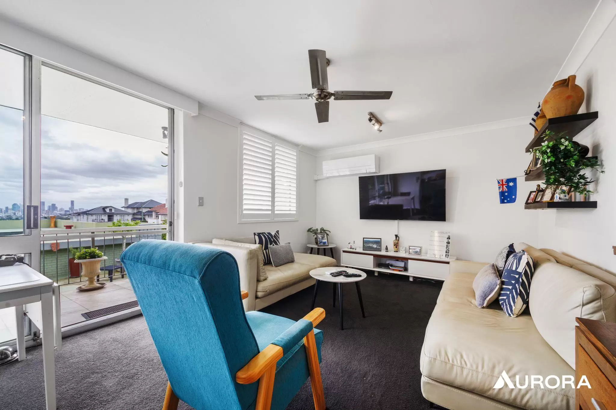 1/30 Curd Street, Greenslopes Leased by Aurora Property - image 1