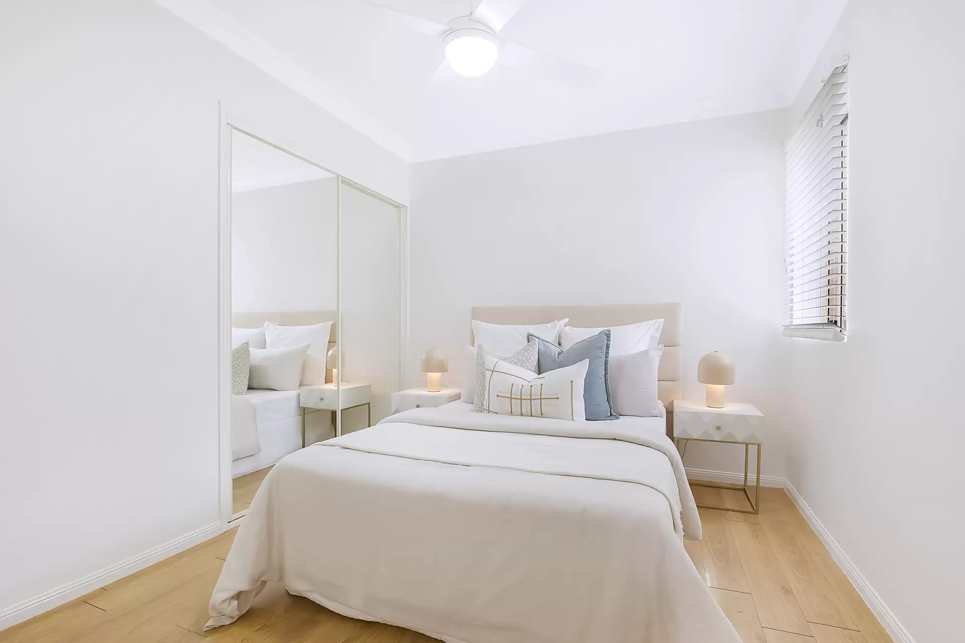 2/69 Shakespeare Street, Coorparoo Sold by Aurora Property - image 1
