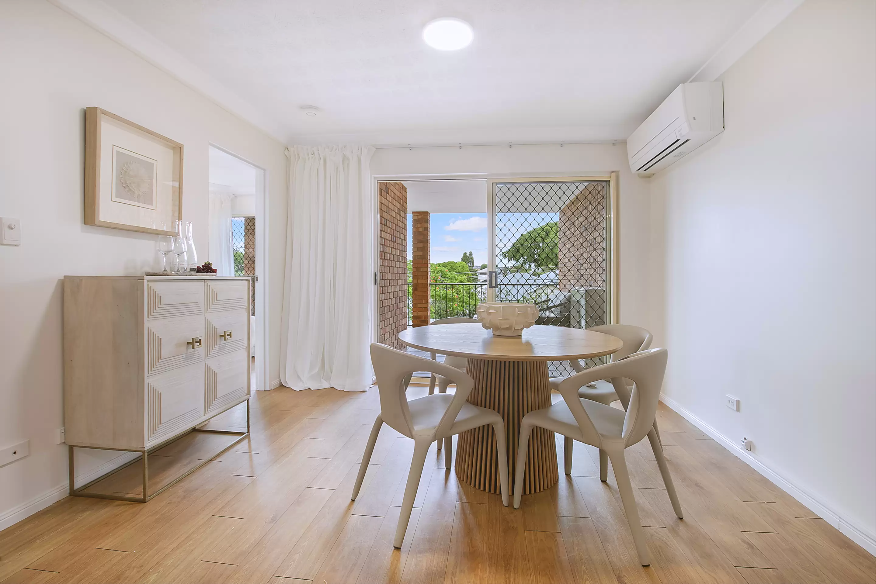 2/69 Shakespeare Street, Coorparoo Sold by Aurora Property - image 3