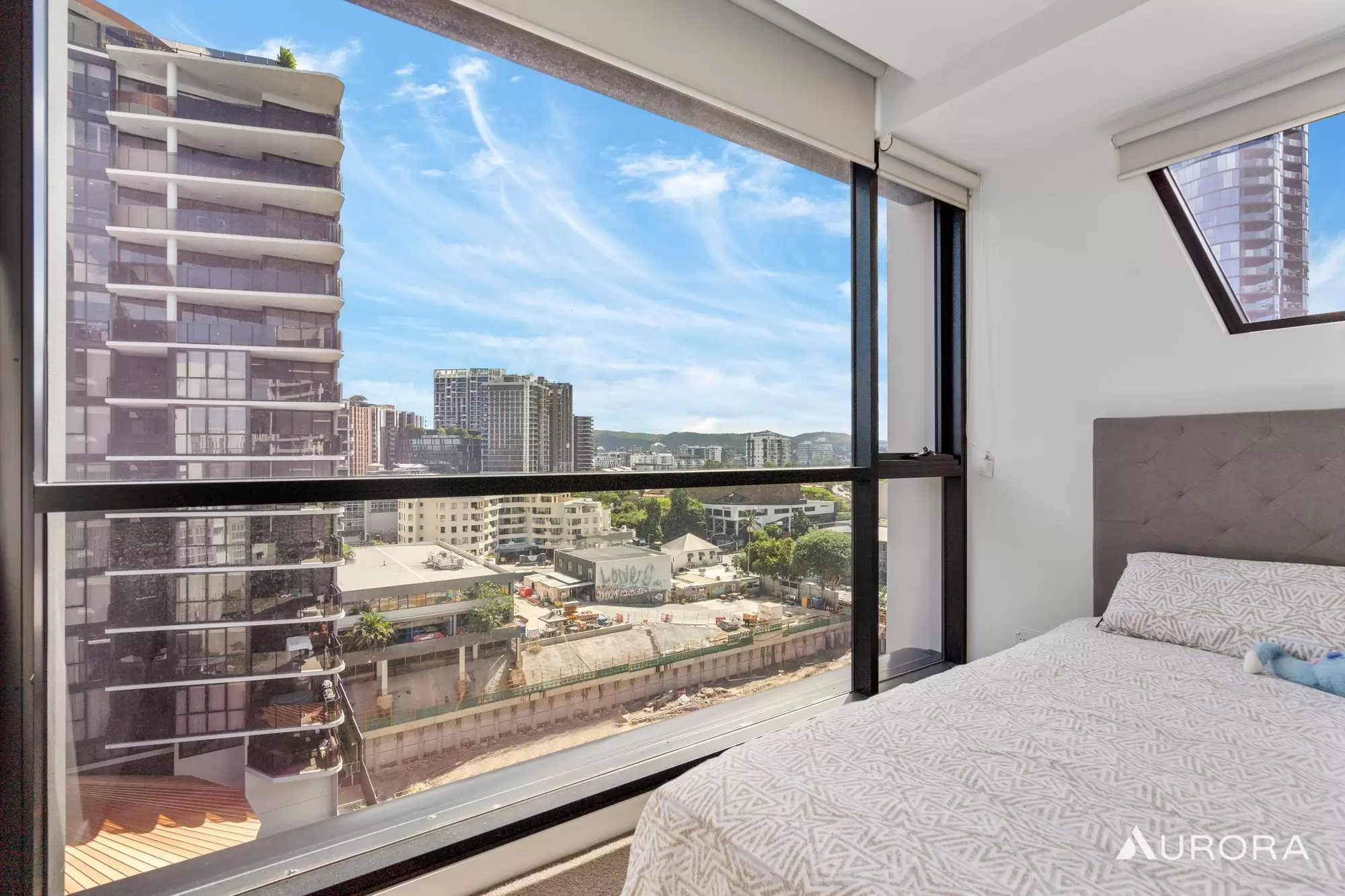 10903/52 Manning Street, South Brisbane Sold by Aurora Property - image 2