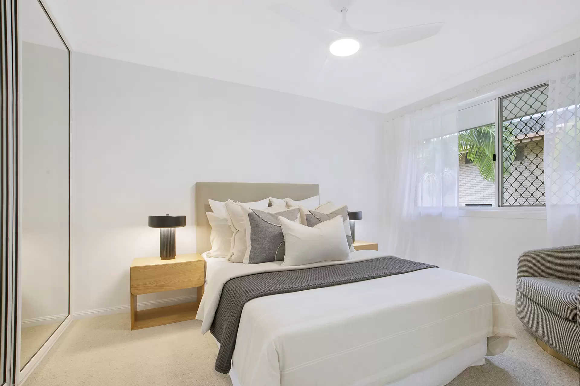 1/20 Mansfield Street, Coorparoo Sold by Aurora Property - image 1