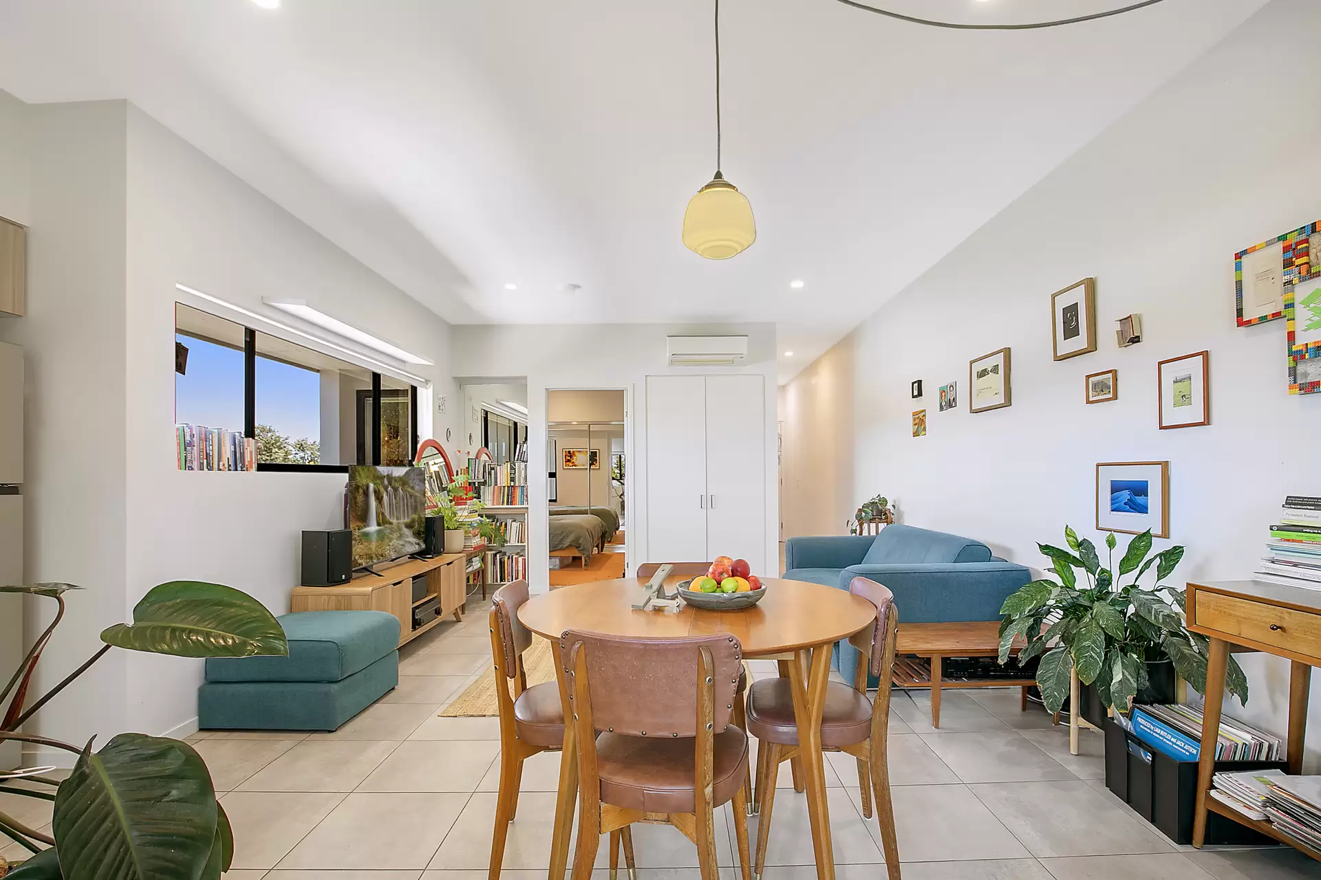 10/40 Nicklin Street, Coorparoo Sold by Aurora Property - image 1