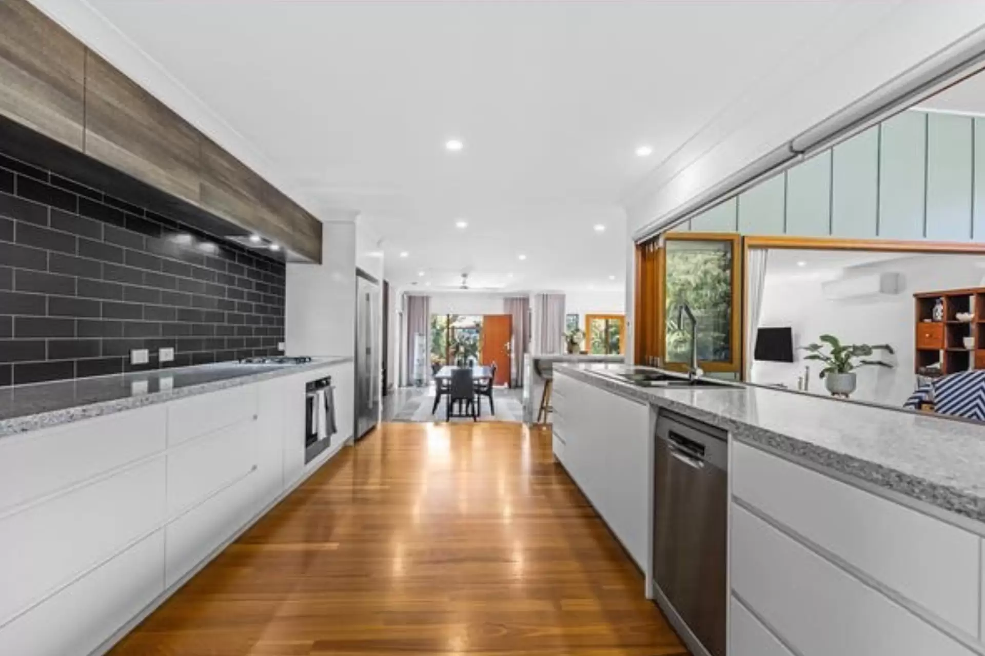 85 Gympie Street, Northgate Sold by Aurora Property - image 3